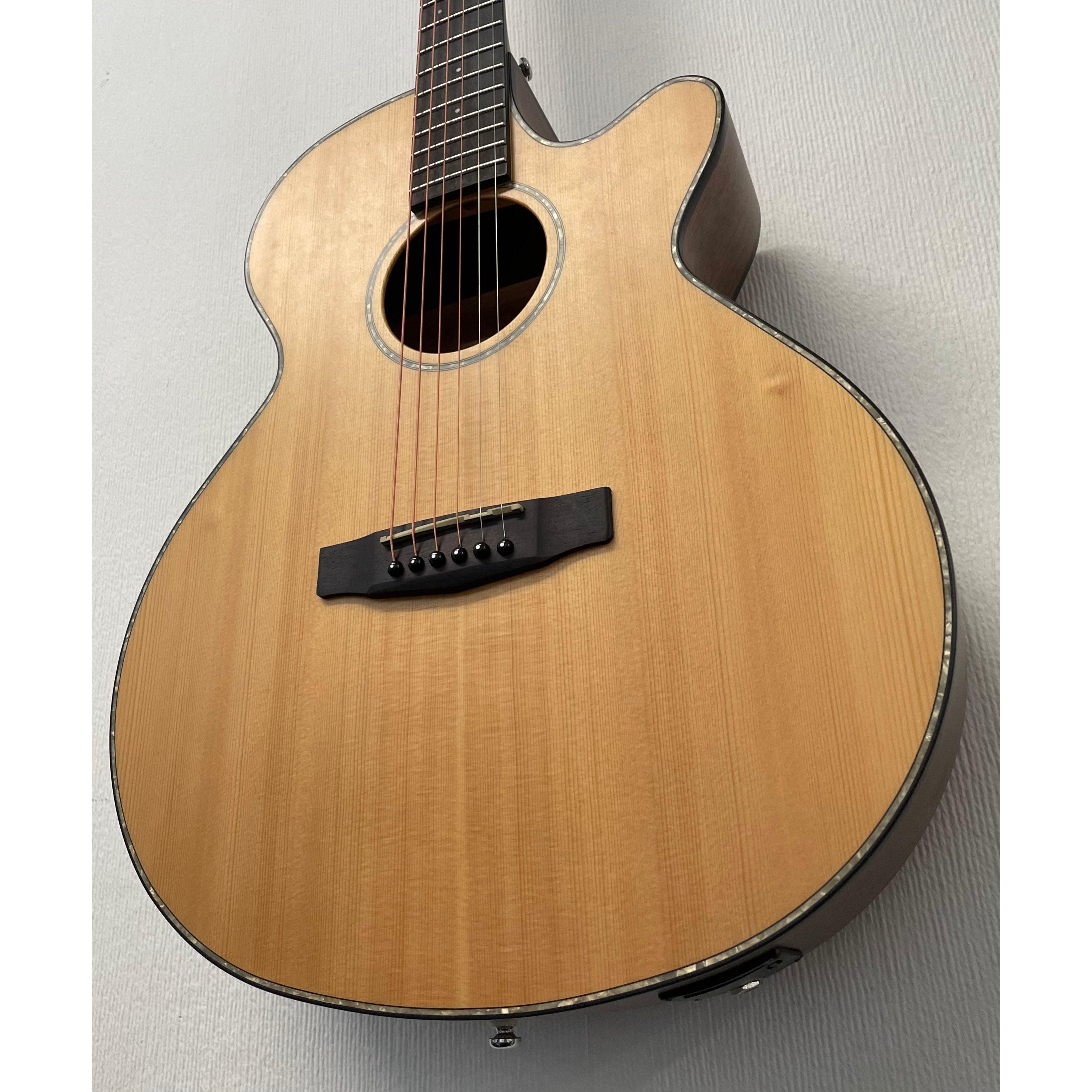 Cort Electro Acoustic Slimline Guitar SFX E NS in Natural Satin Finish Pre-Owned
