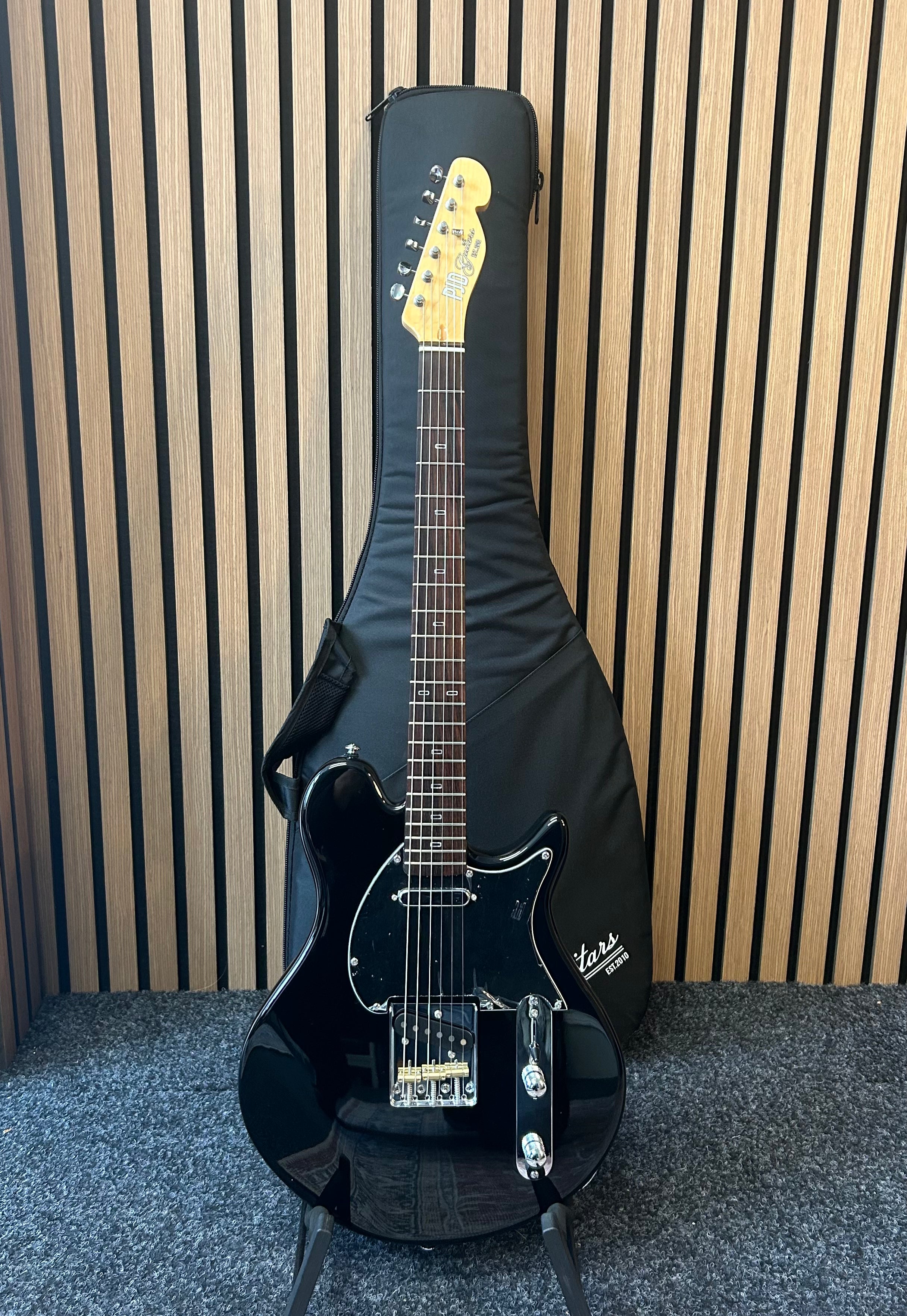 PJD Guitars York Orgin Series Standard in Midnight Black