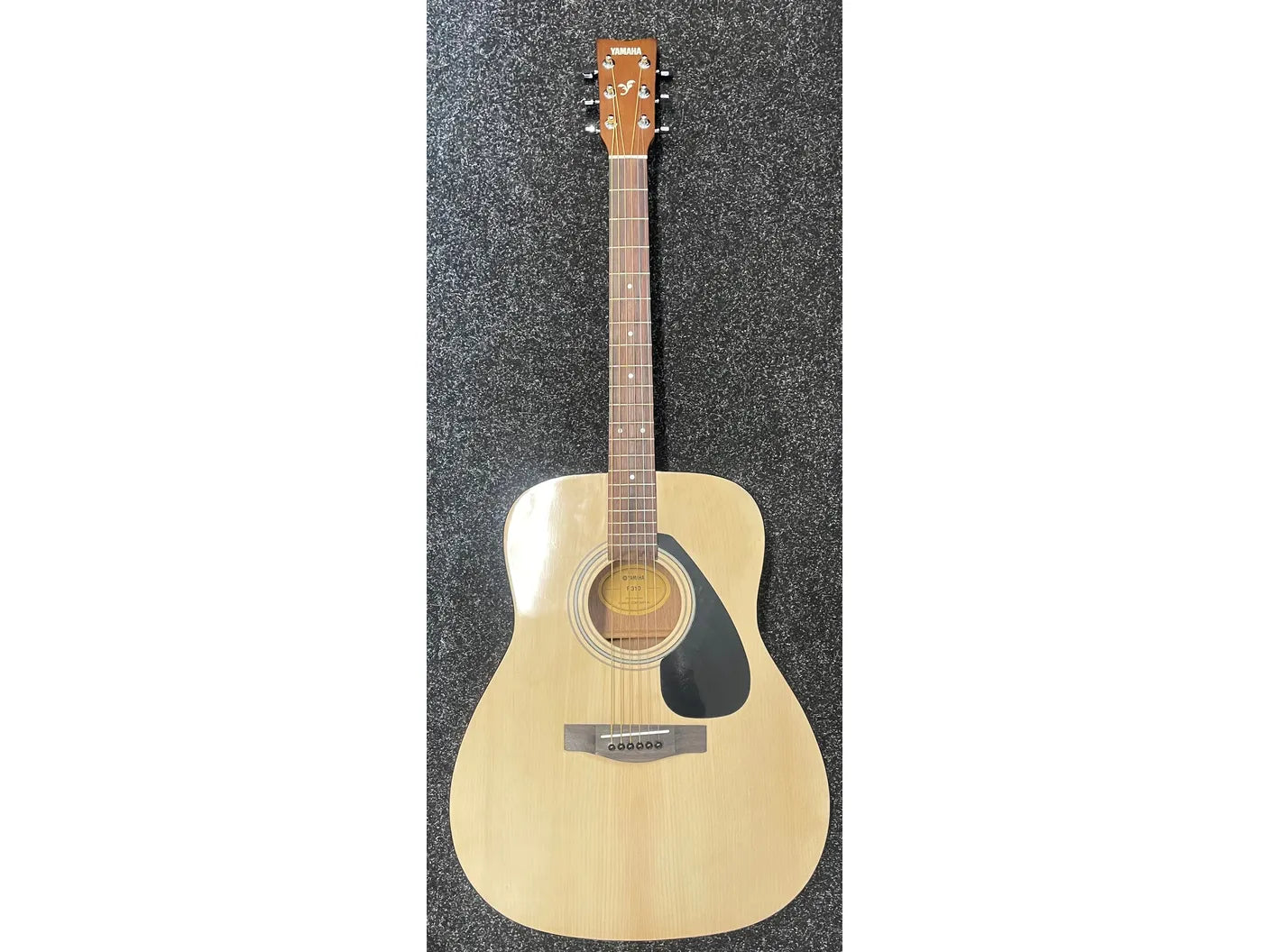 Yamaha F310 Acoustic Guitar in Natural - Pre-Owned