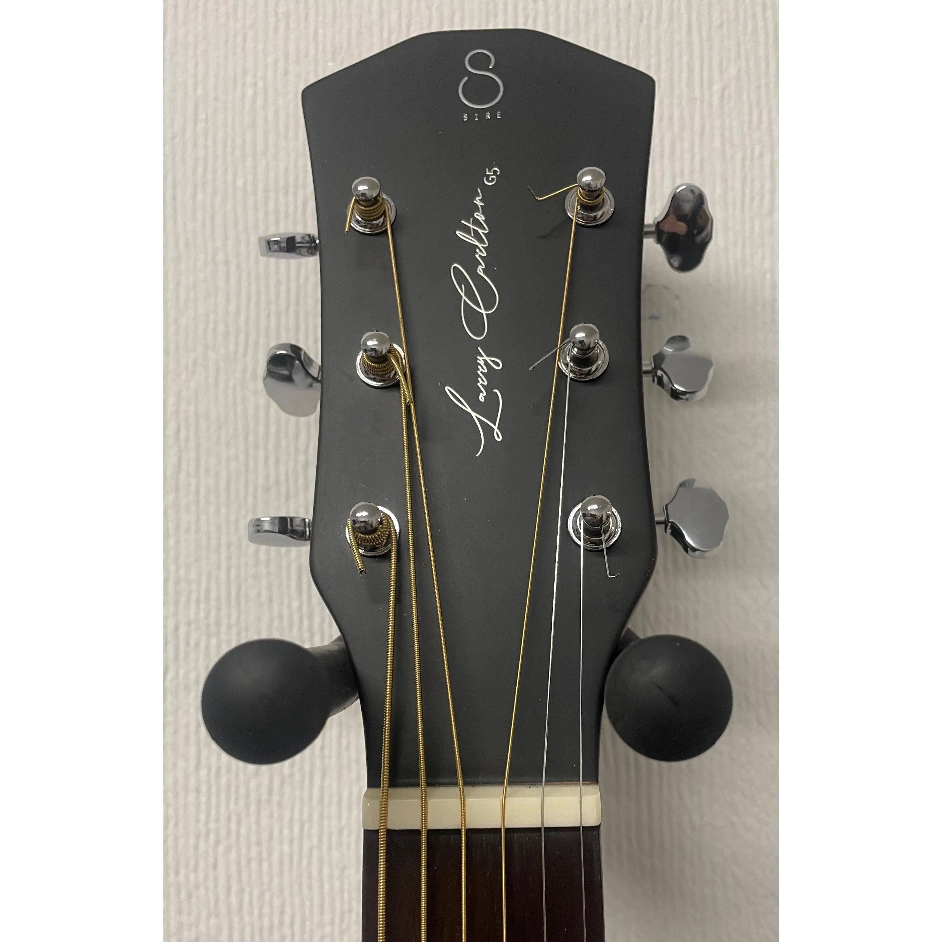 Larry Carlton G5A Acousticaster Hybrid Guitar in Tobacco Sunburst Pre-Owned