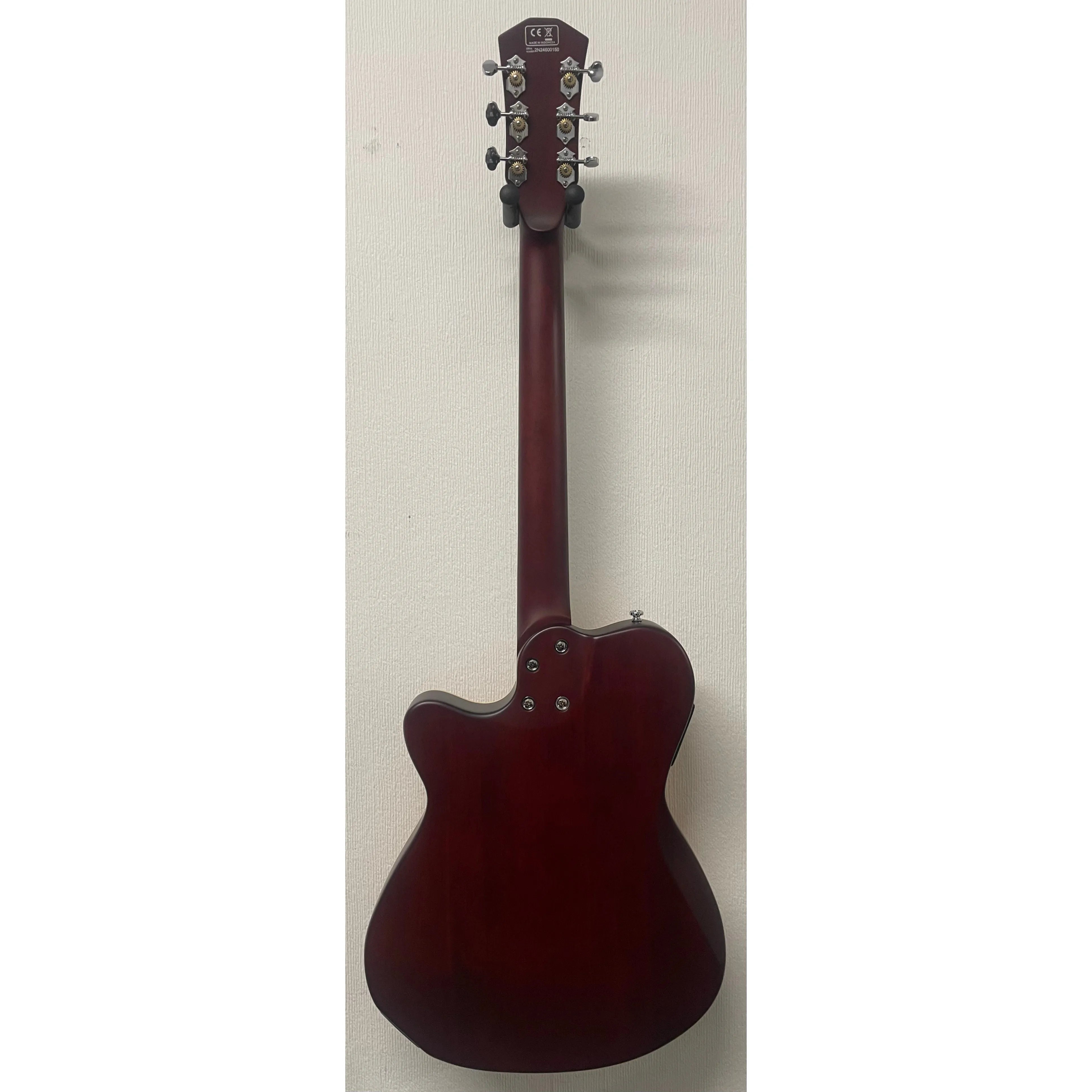 Larry Carlton G5A Acousticaster Hybrid Guitar in Tobacco Sunburst Pre-Owned