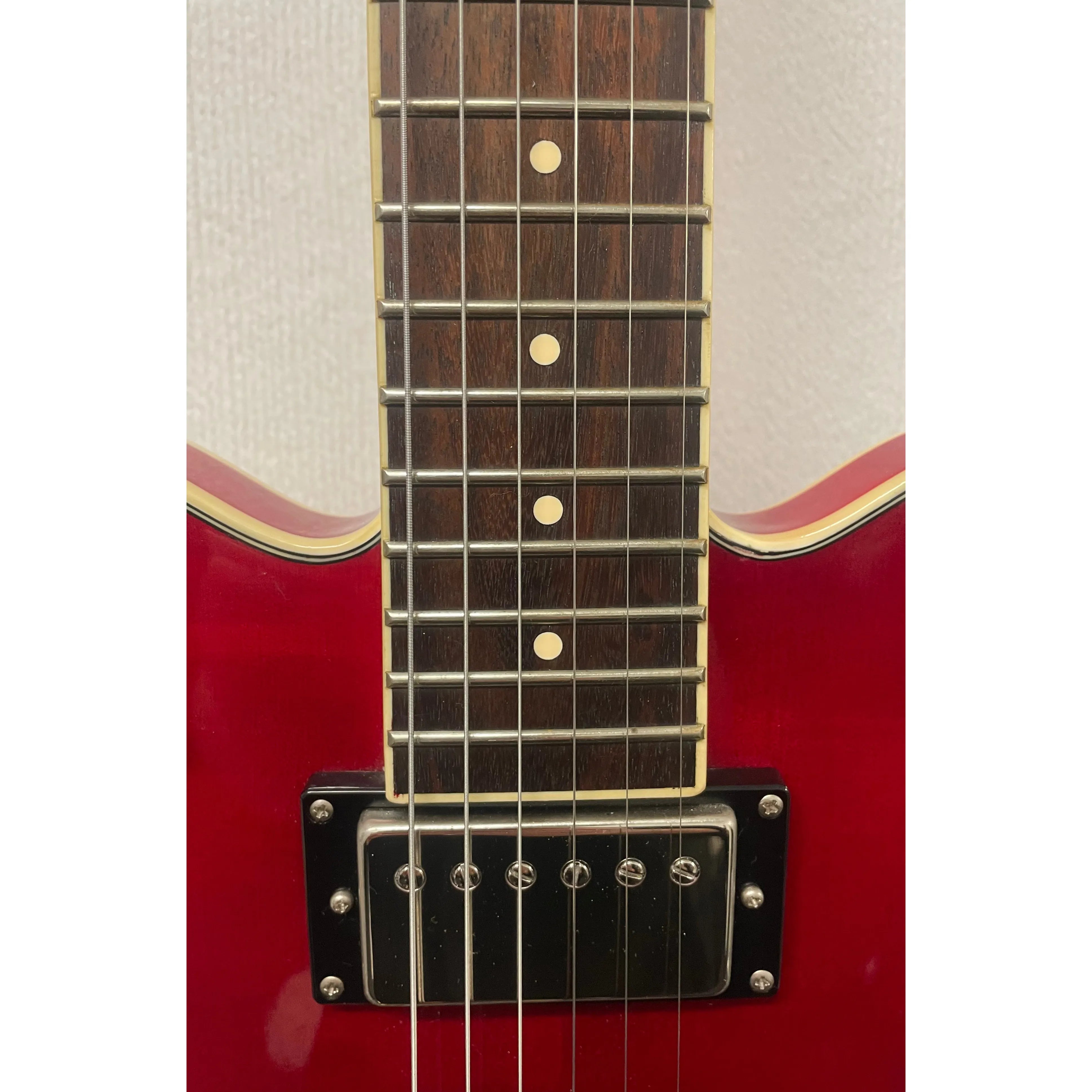 Hofner Verythin Contemporary Standard D Electric Guitar in Cherry Red Pre-Owned