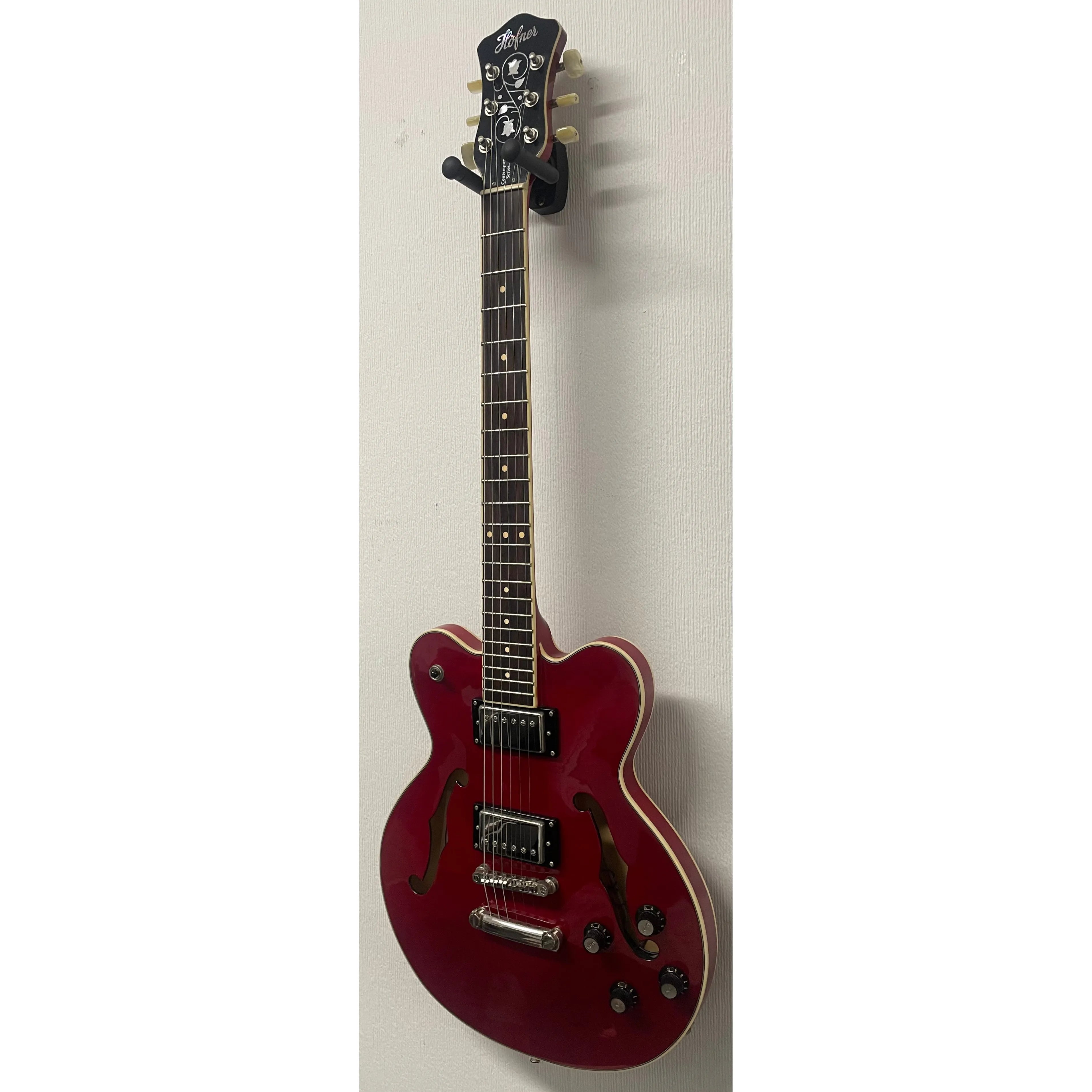 Hofner Verythin Contemporary Standard D Electric Guitar in Cherry Red Pre-Owned