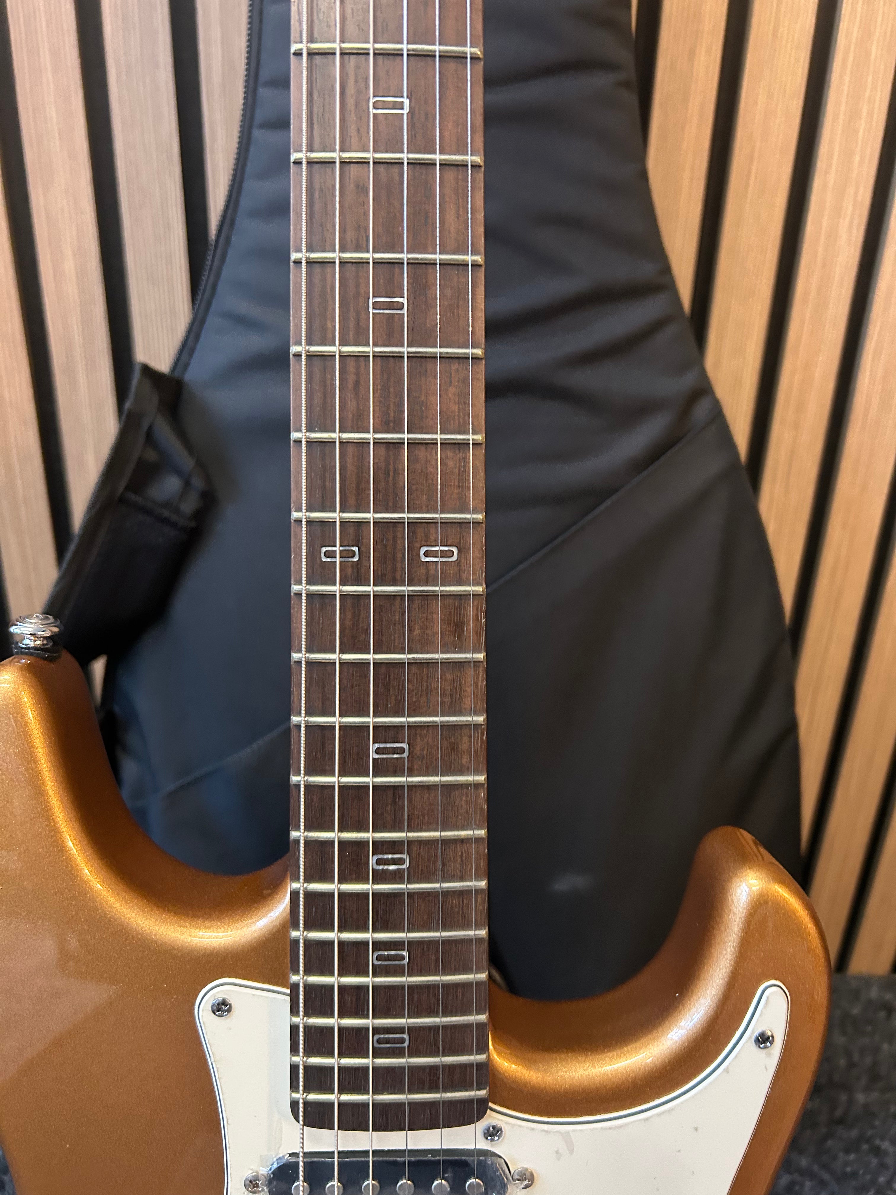 PJD Guitars Woodford Orgin Series Standard in Firemist Gold