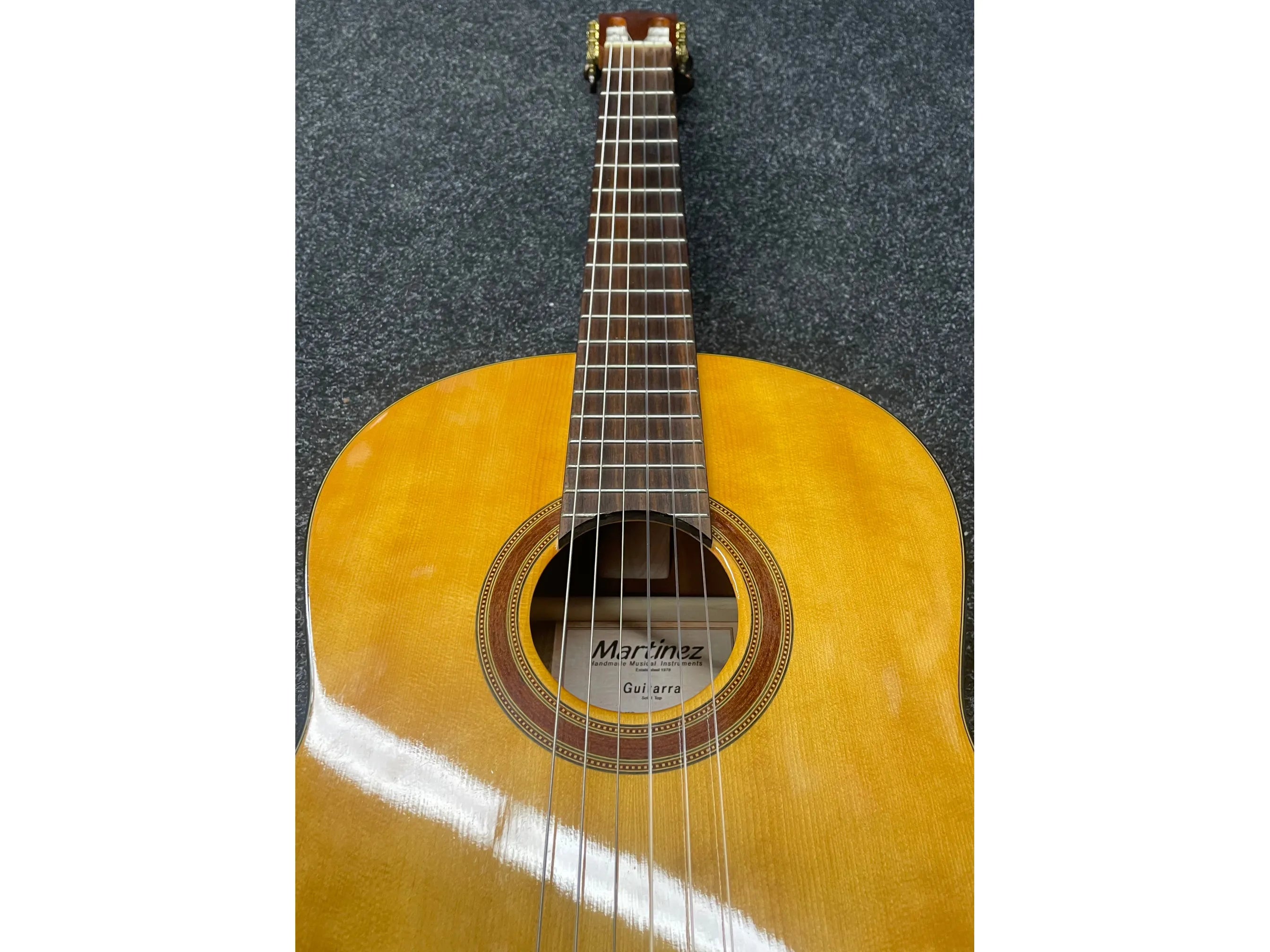 Martinez MCG-40S Classical Acoustic Guitar with Gigbag Pre-Owned