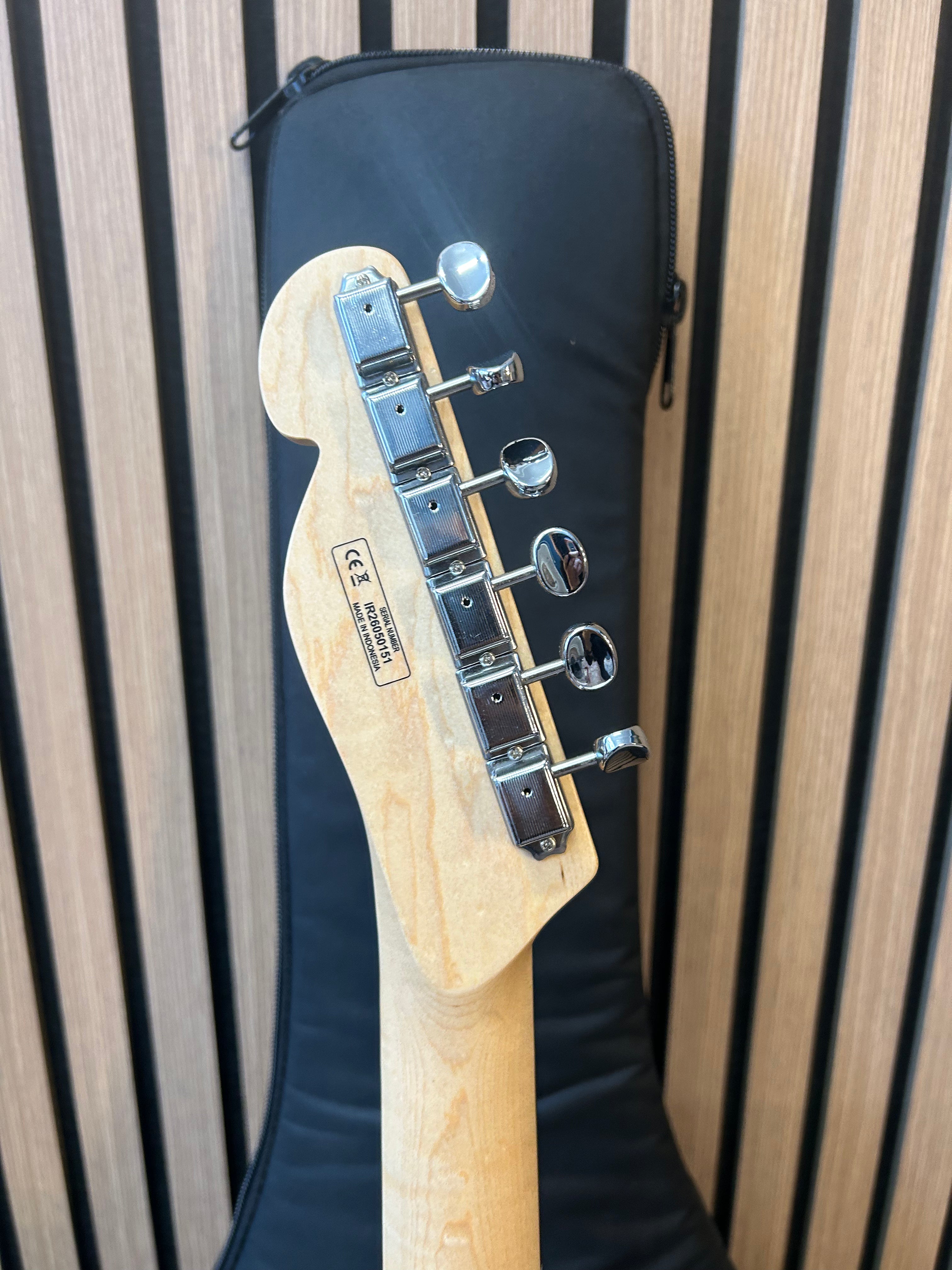 PJD Guitars Woodford Orgin Series Standard in Firemist Gold