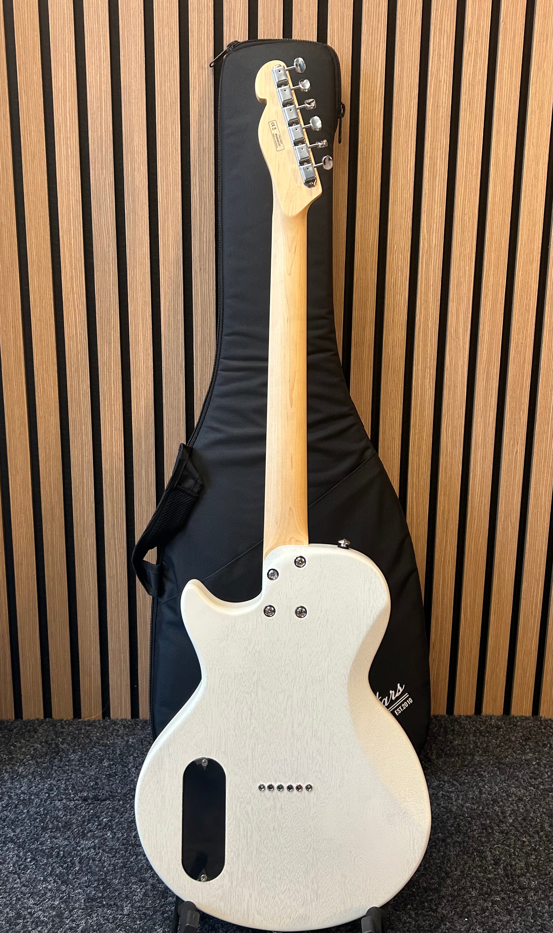 PJD Guitars Carey Orgin Series Apprentice in Cream Soda