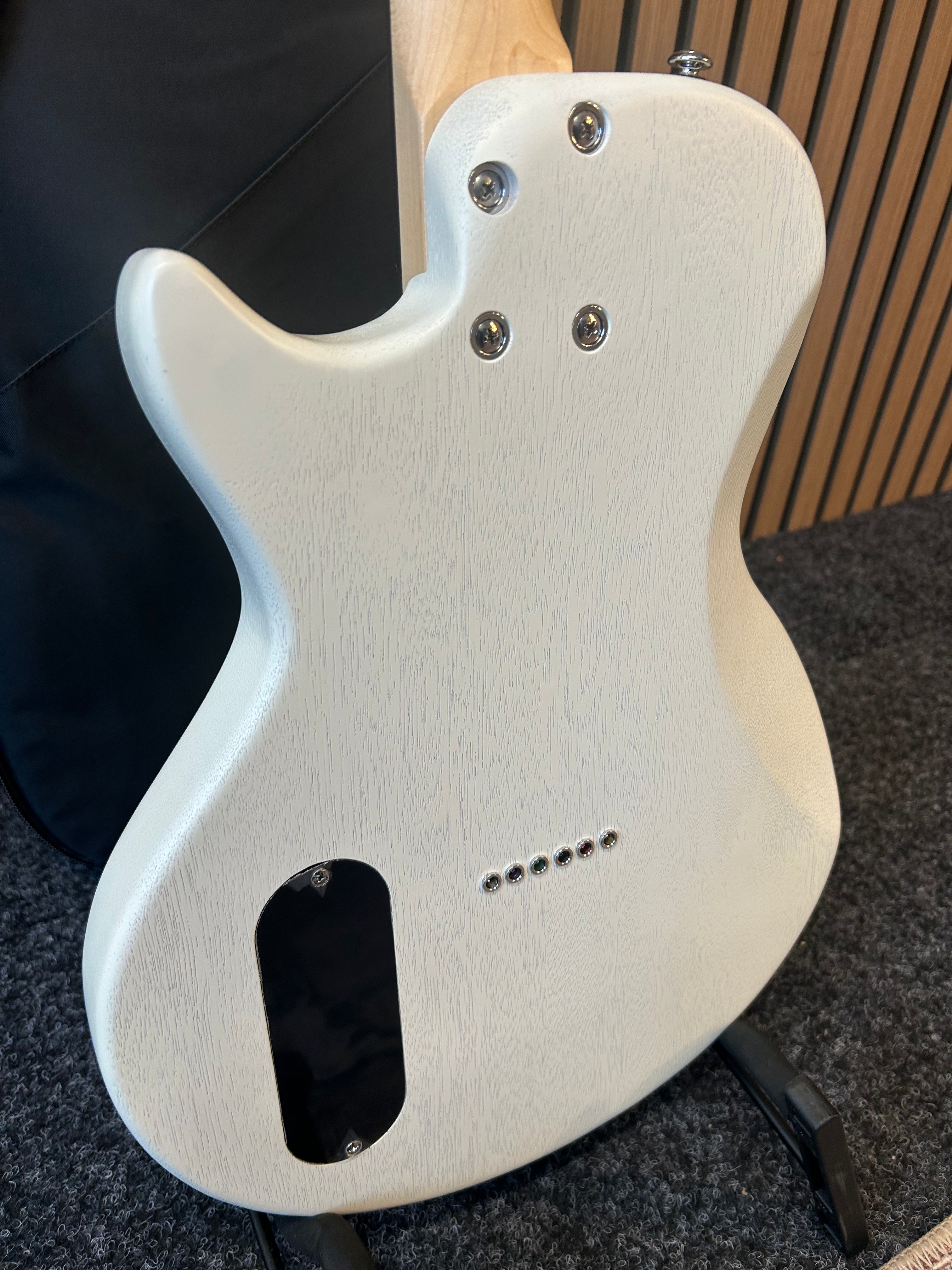 PJD Guitars Carey Orgin Series Apprentice in Cream Soda