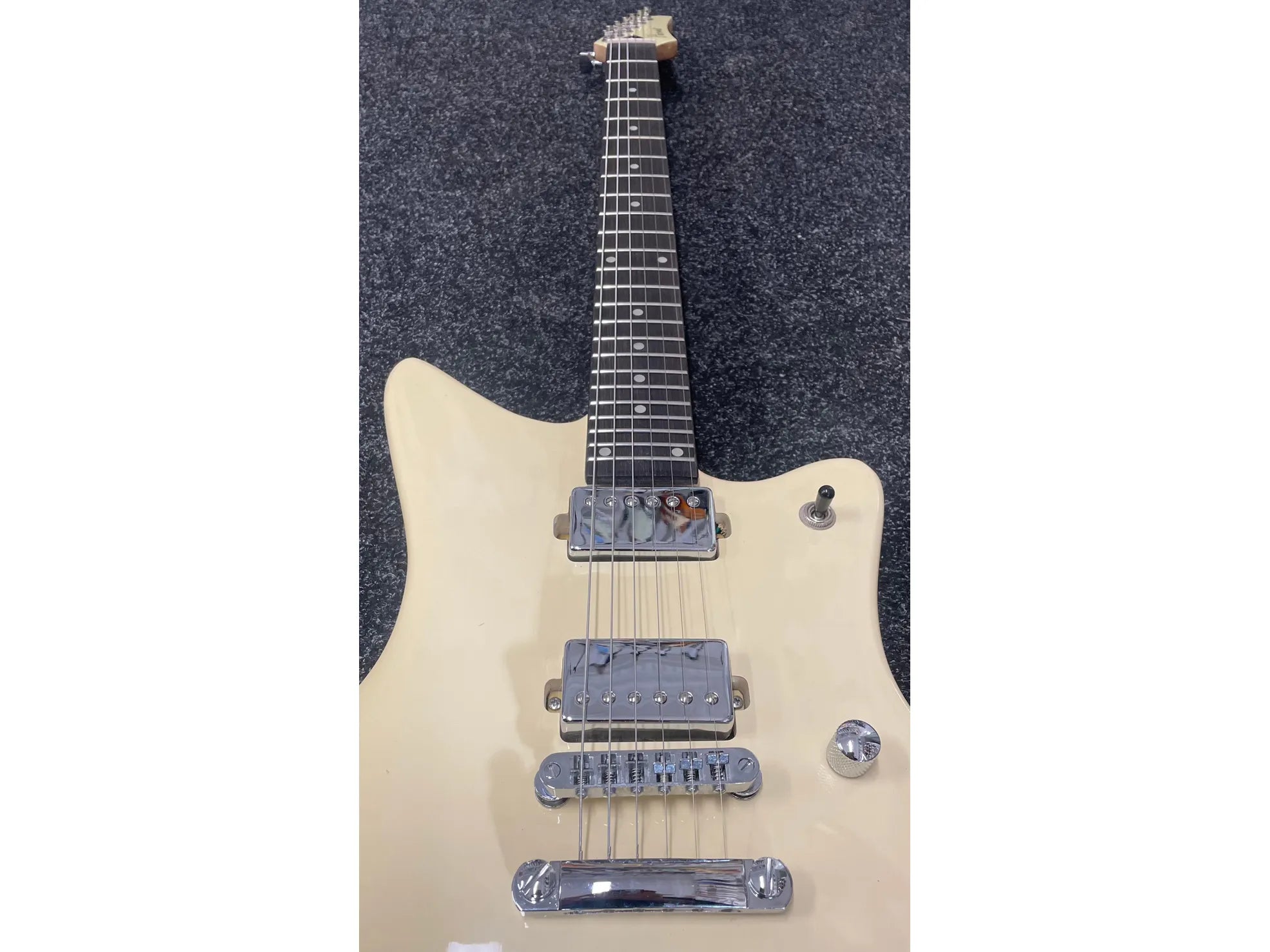 Hartwood Charger Origin Electric Guitar in Vintage White with Gigbag Pre-Owned