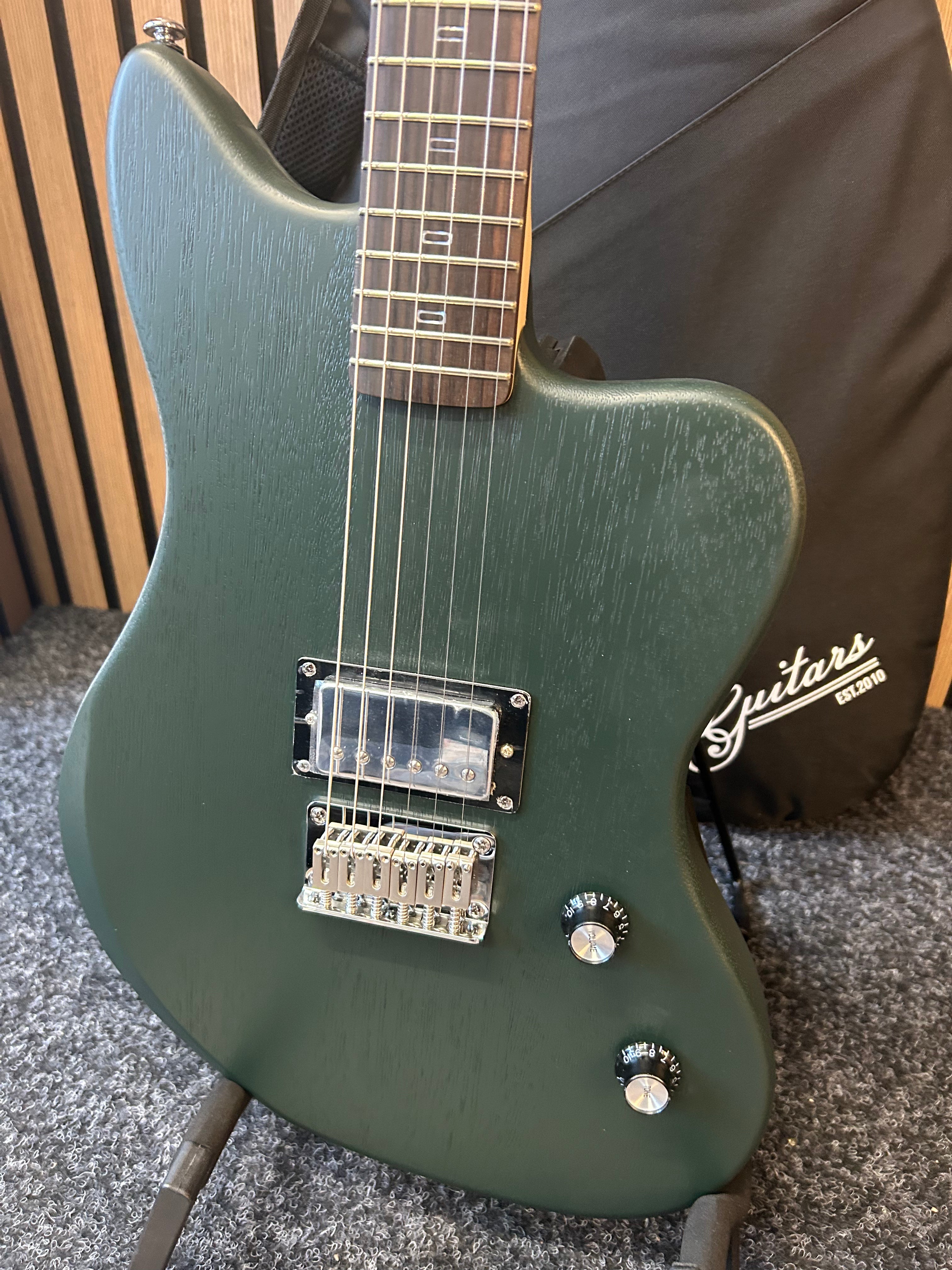 PJD Guitars St. John Orgin Series Apprentice in Nato Olive