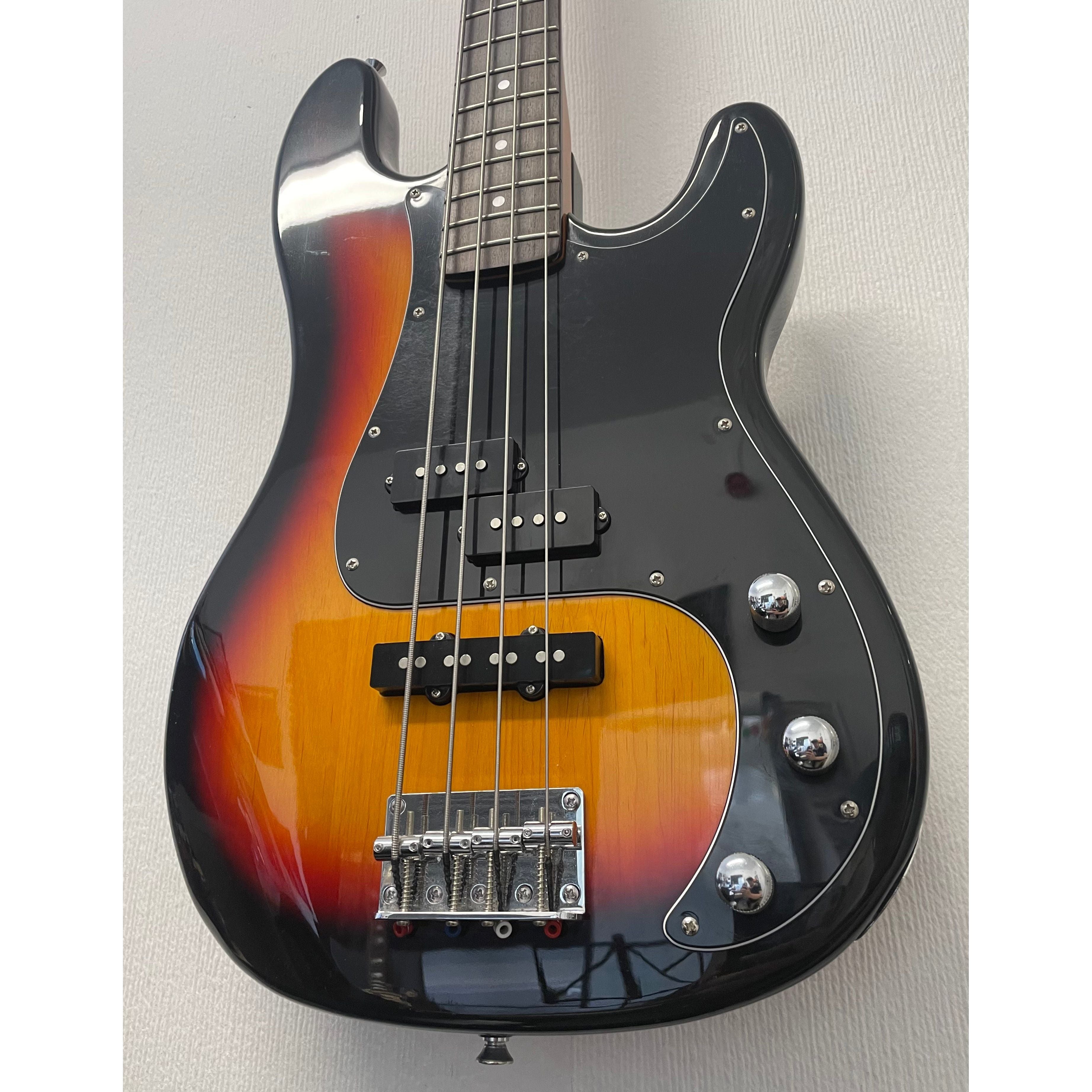 SX PJ-Style Bass Guitar VTG Series in Sunburst fitted with Flatwound Strings Pre-Owned