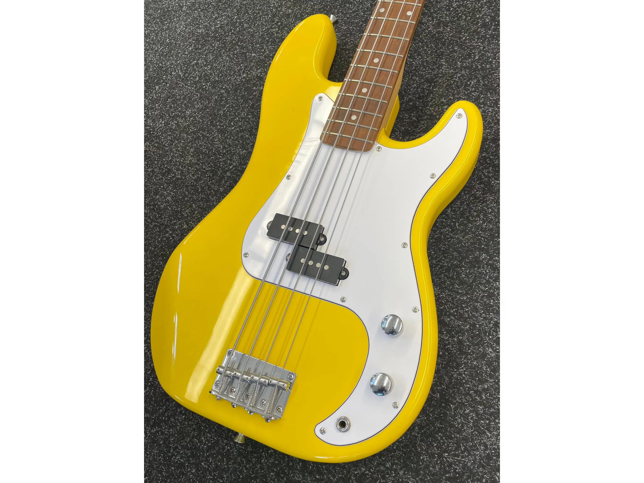 Farley Classic Series P-Bass Yellow Pre-Owned