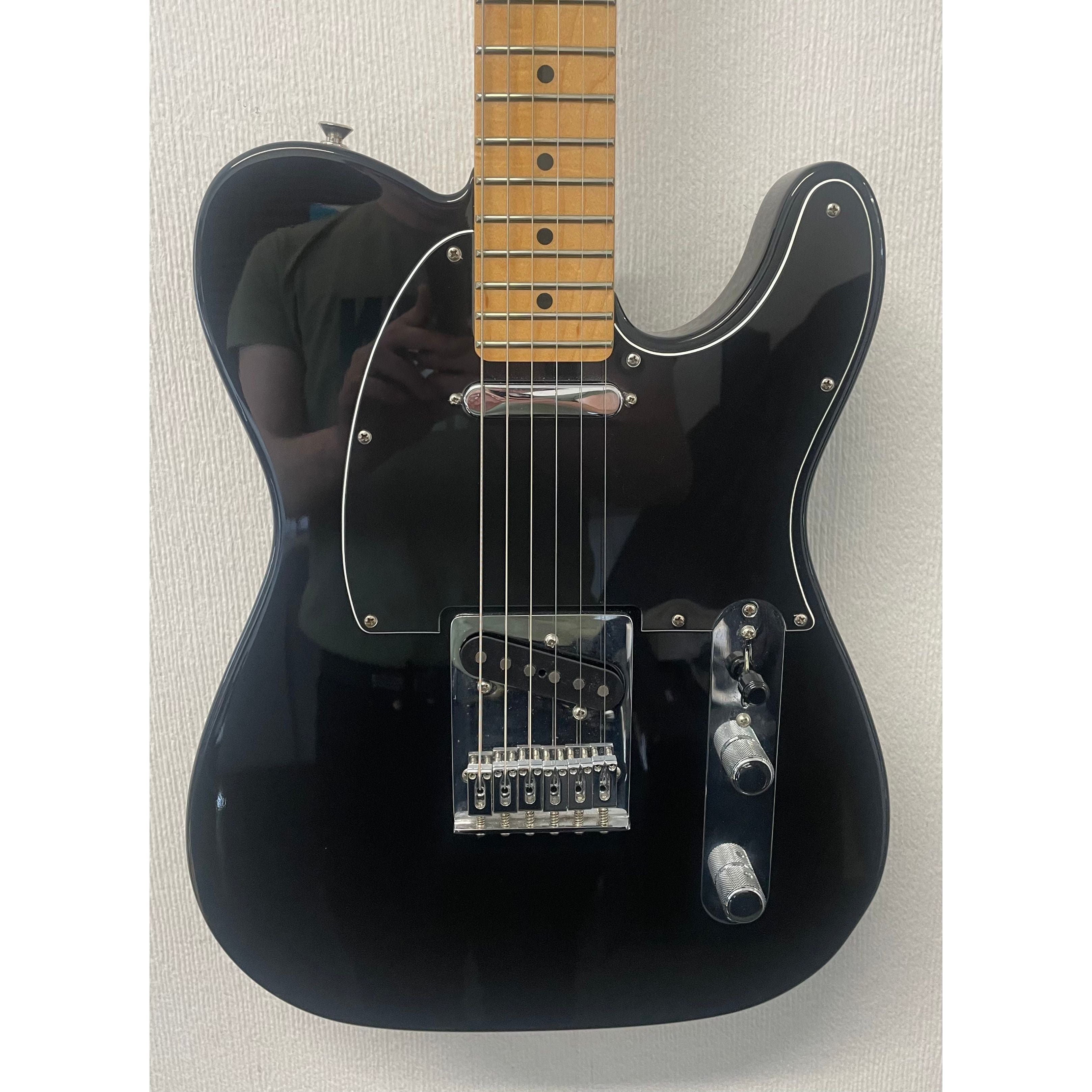Fender Player Telecaster MIM Mexican, 2021, in Gloss Black Pre-Owned