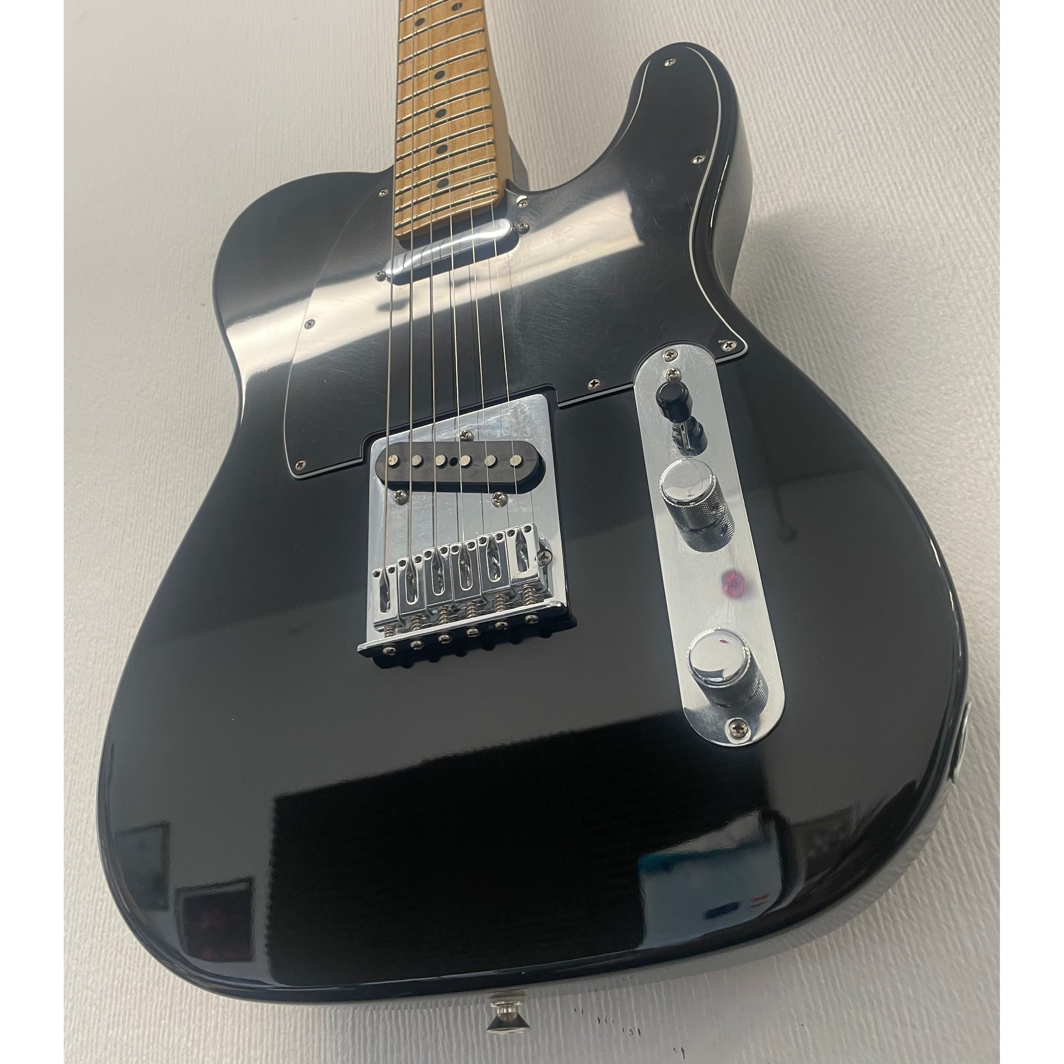 Fender Player Telecaster MIM Mexican, 2021, in Gloss Black Pre-Owned