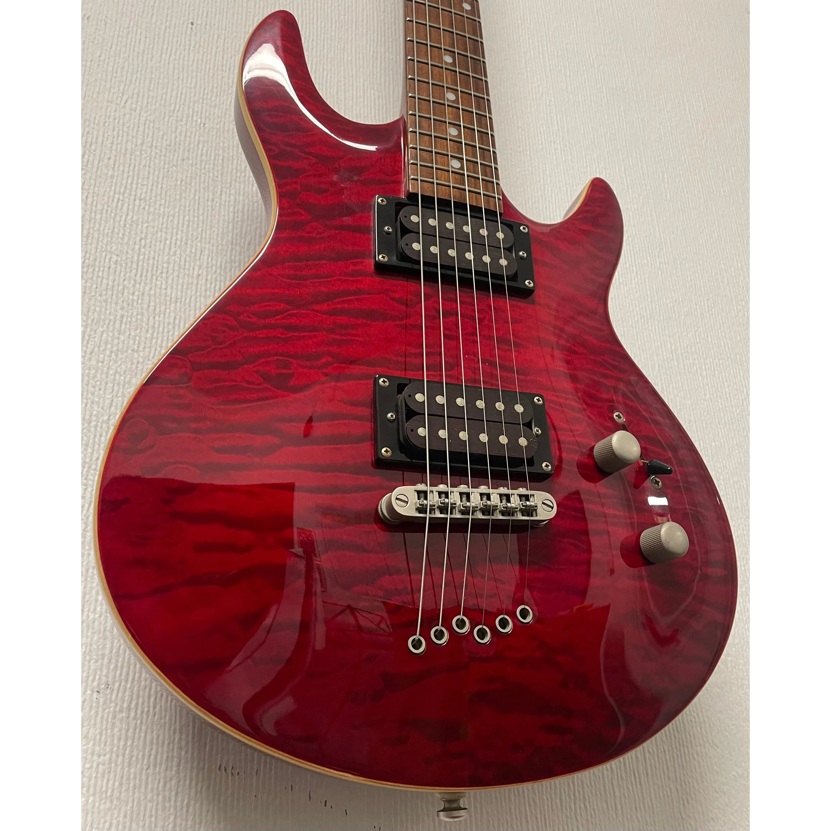 Shine HH Electric Guitar with Flamed Maple Top in Red Pre-Owned