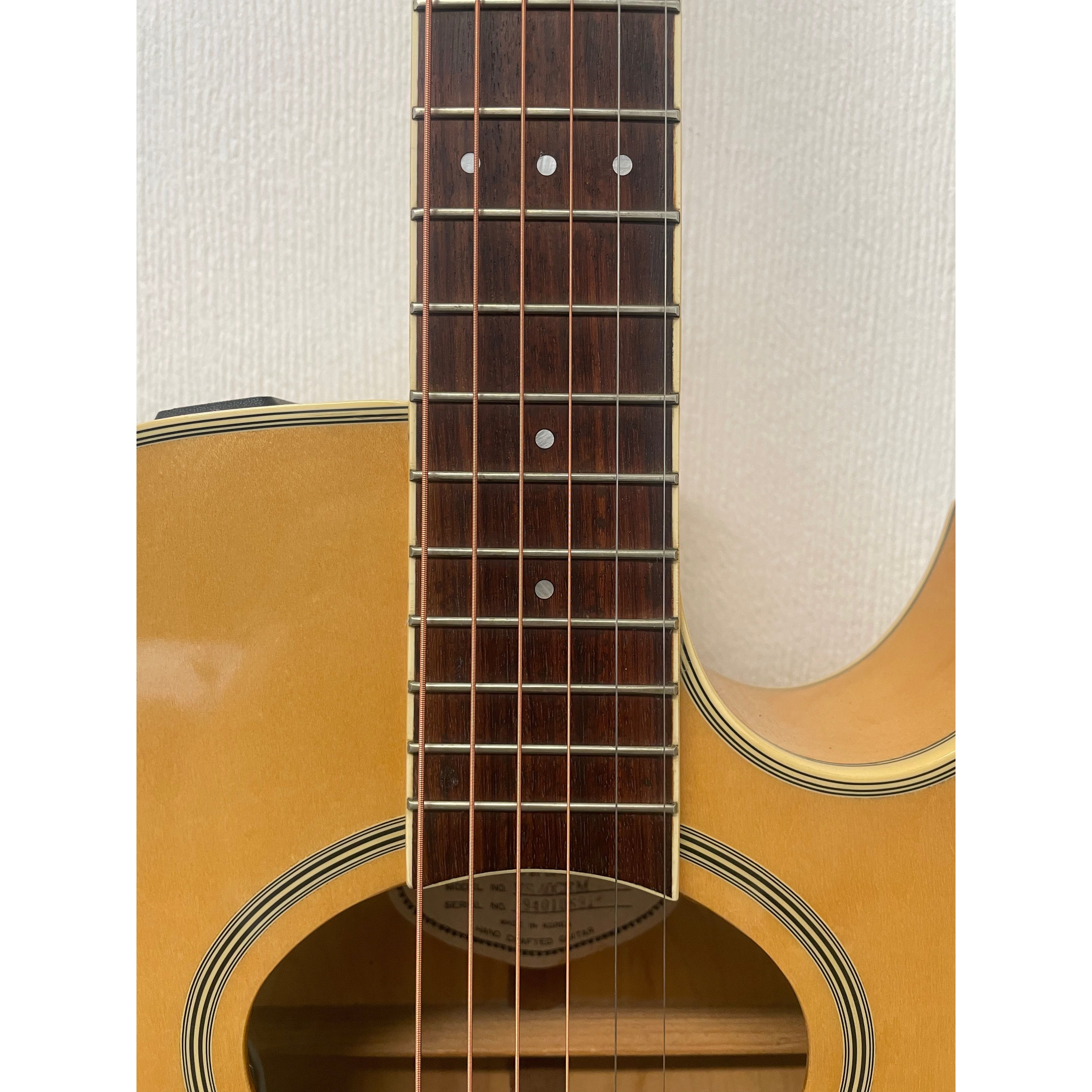 Vantage VS40 CEM Electro Acoustic Guitar in Natural Gloss with Epiphone Hardcase Pre-Owned