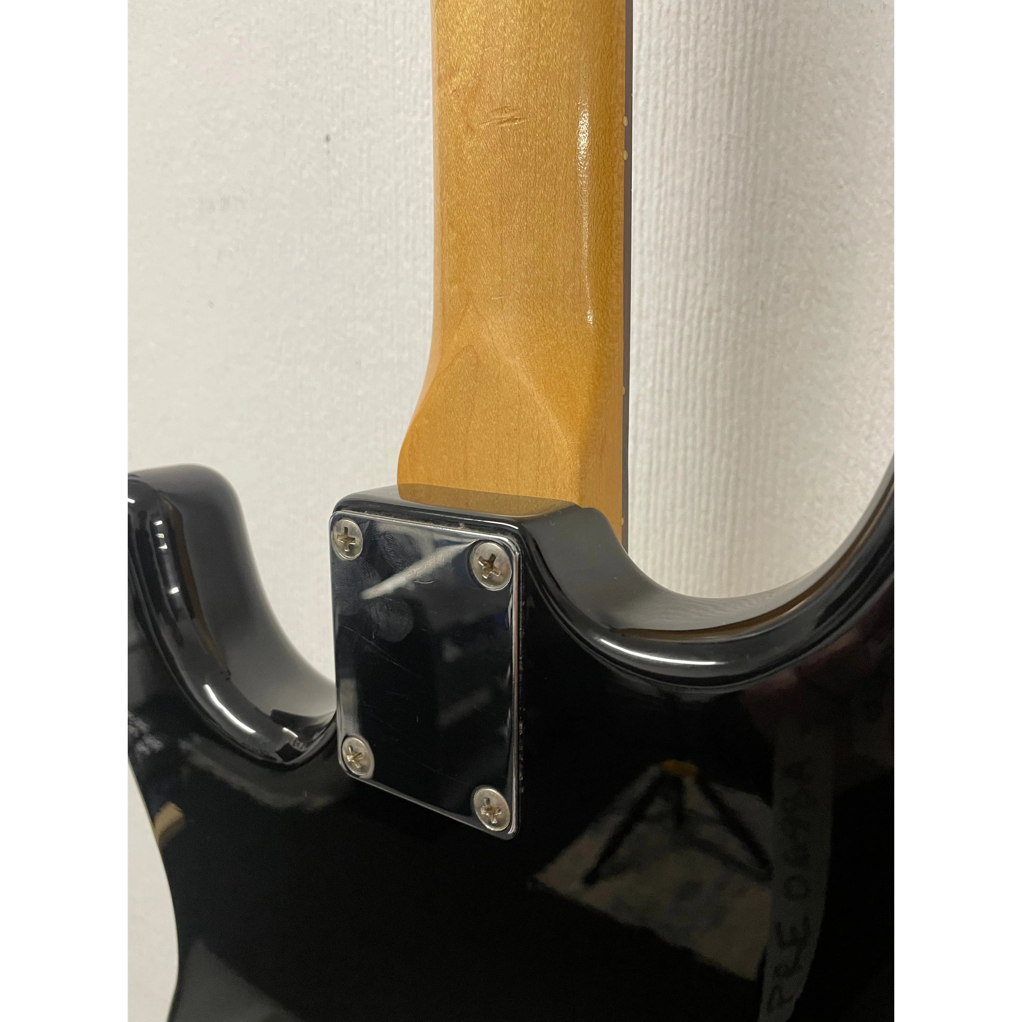 Squier Affinity Stratocaster Electric Guitar in Black Pre-Owned