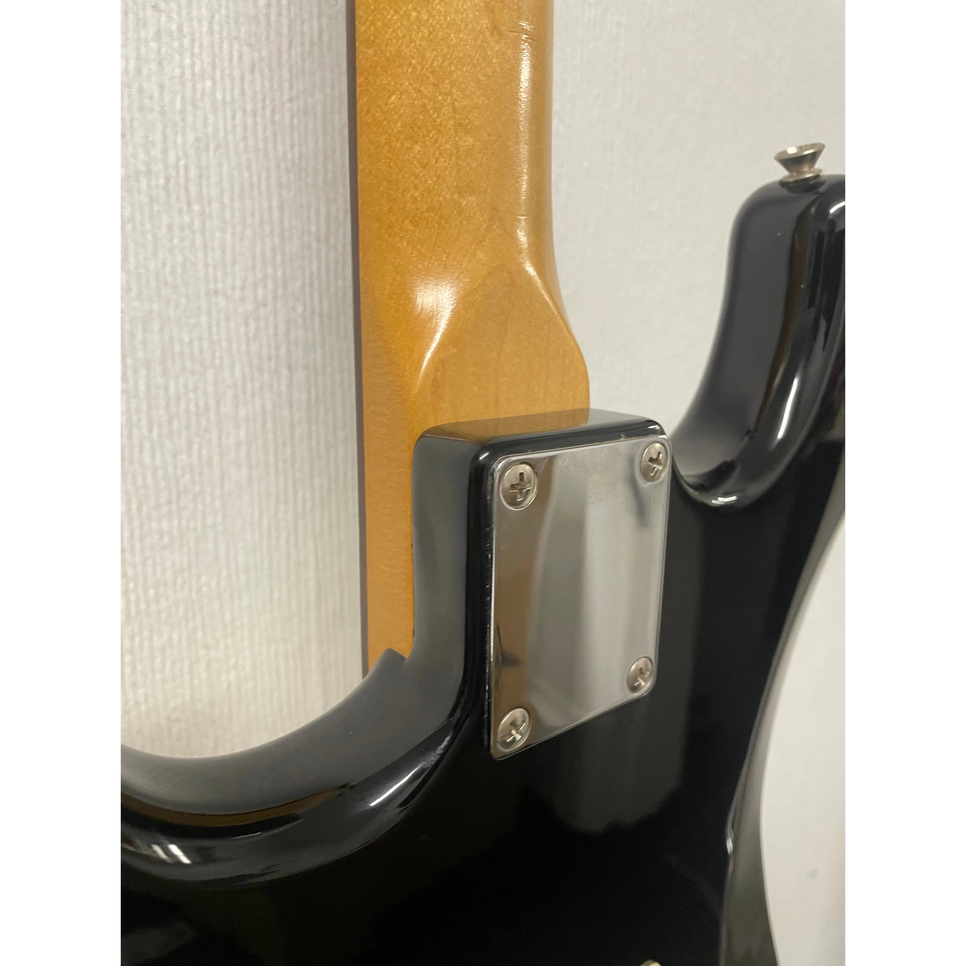 Squier Affinity Stratocaster Electric Guitar in Black Pre-Owned