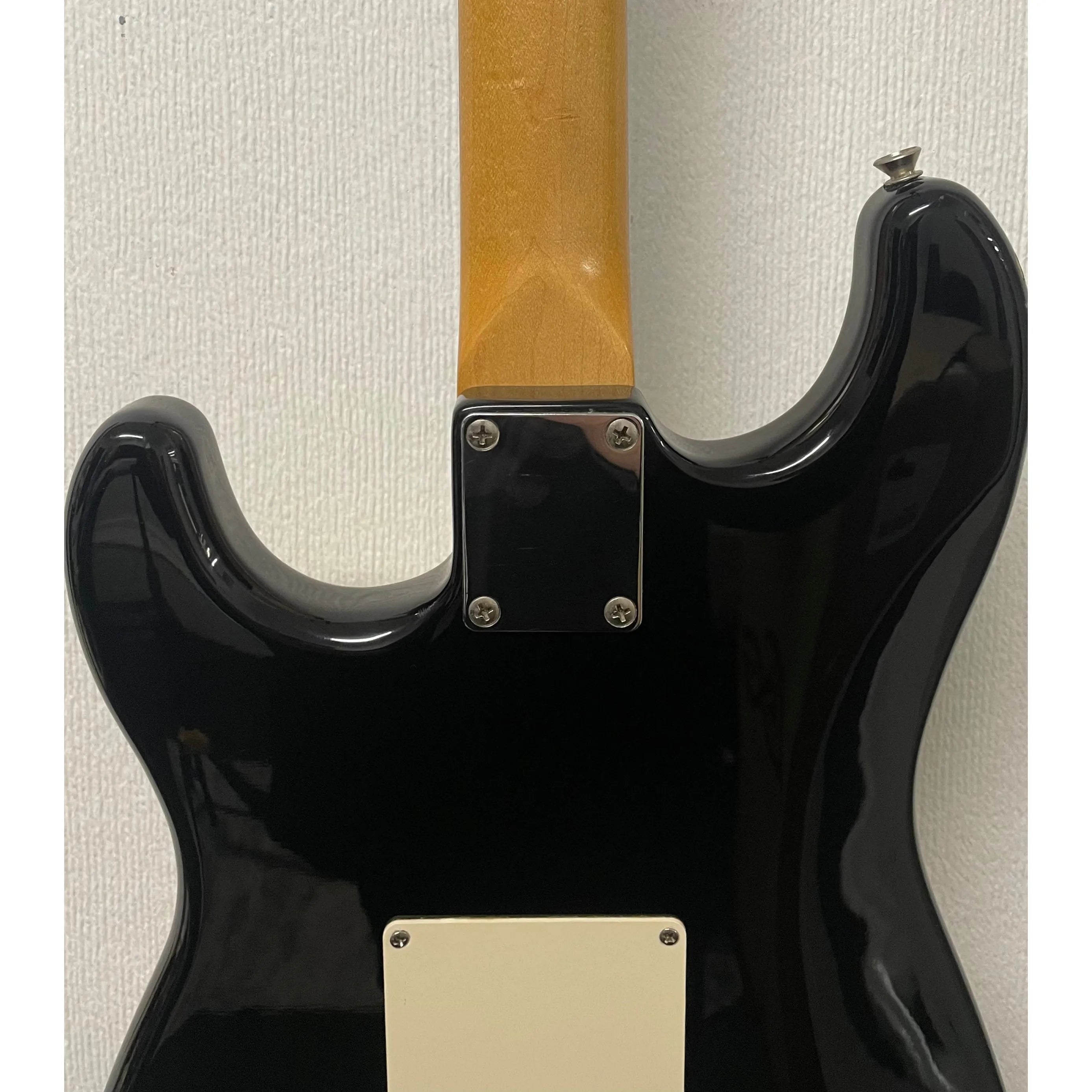 Squier Affinity Stratocaster Electric Guitar in Black Pre-Owned