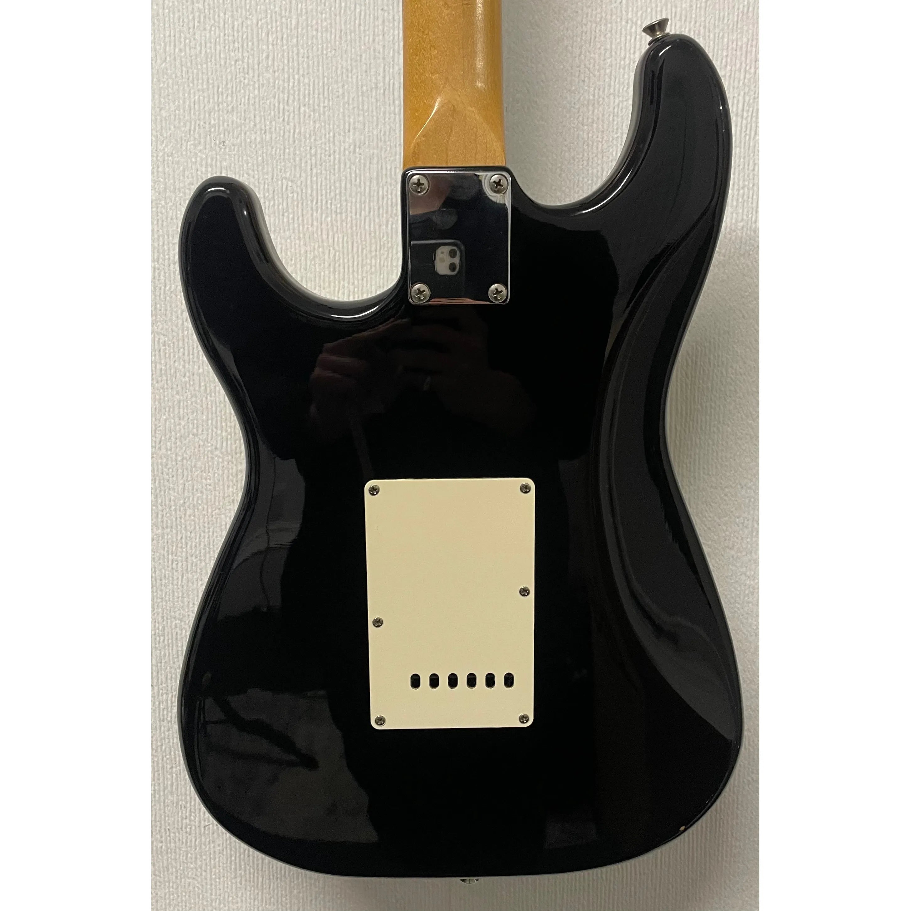 Squier Affinity Stratocaster Electric Guitar in Black Pre-Owned