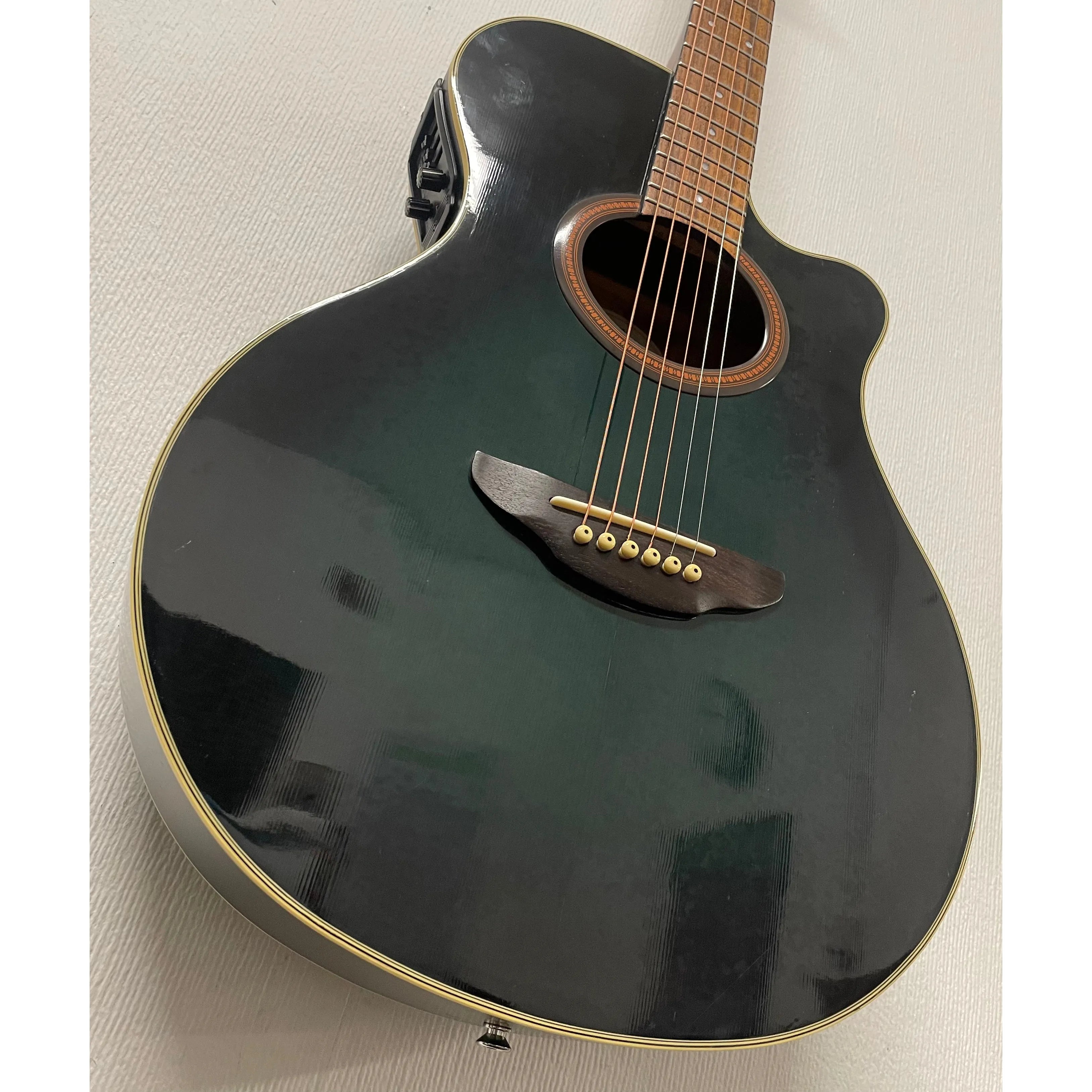 Yamaha APX-4A Electro Acoustic Guitar in Teal Pre-Owned