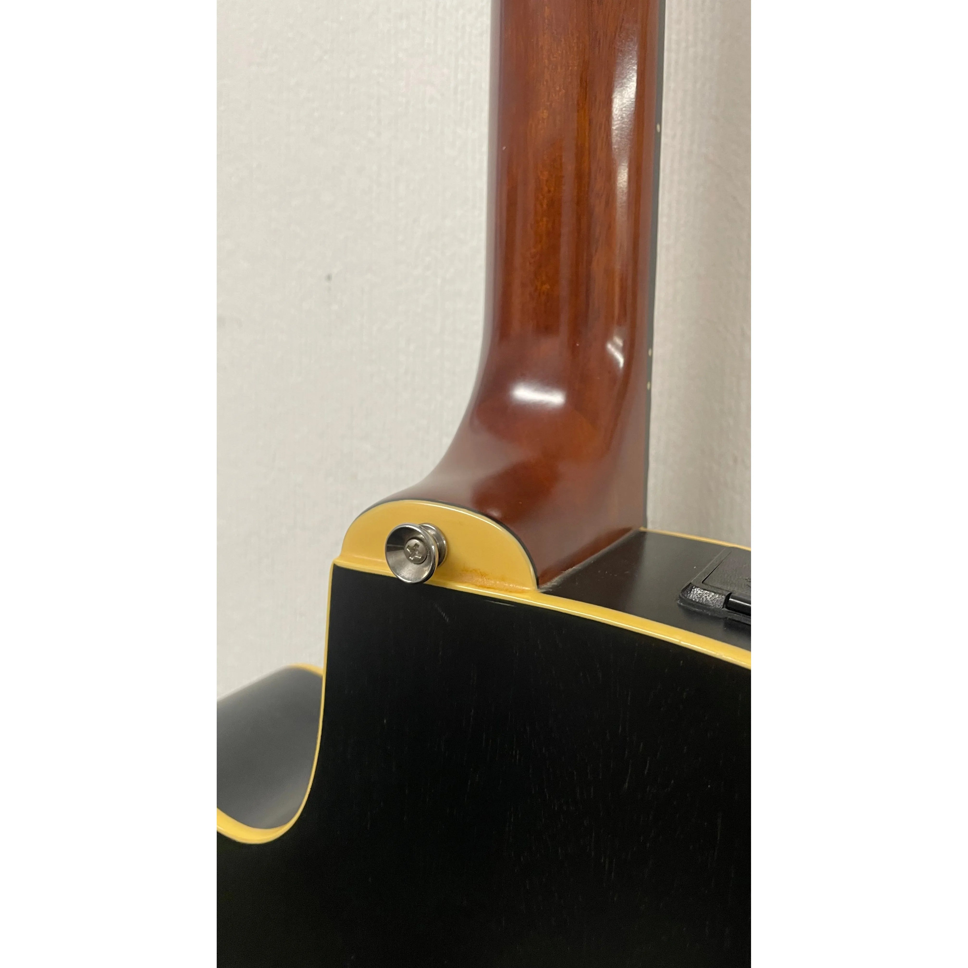 Yamaha APX-4A Electro Acoustic Guitar in Teal Pre-Owned