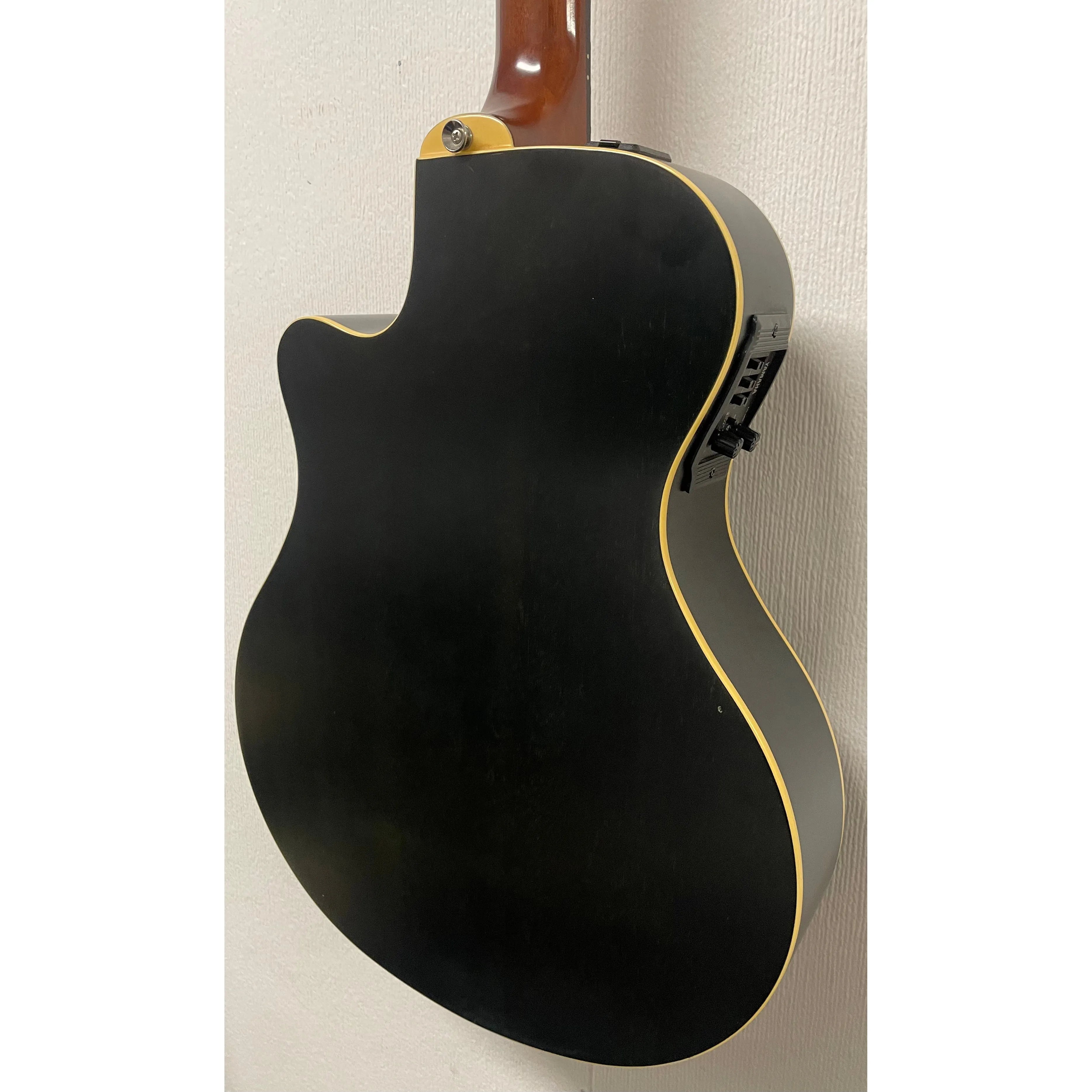 Yamaha APX-4A Electro Acoustic Guitar in Teal Pre-Owned