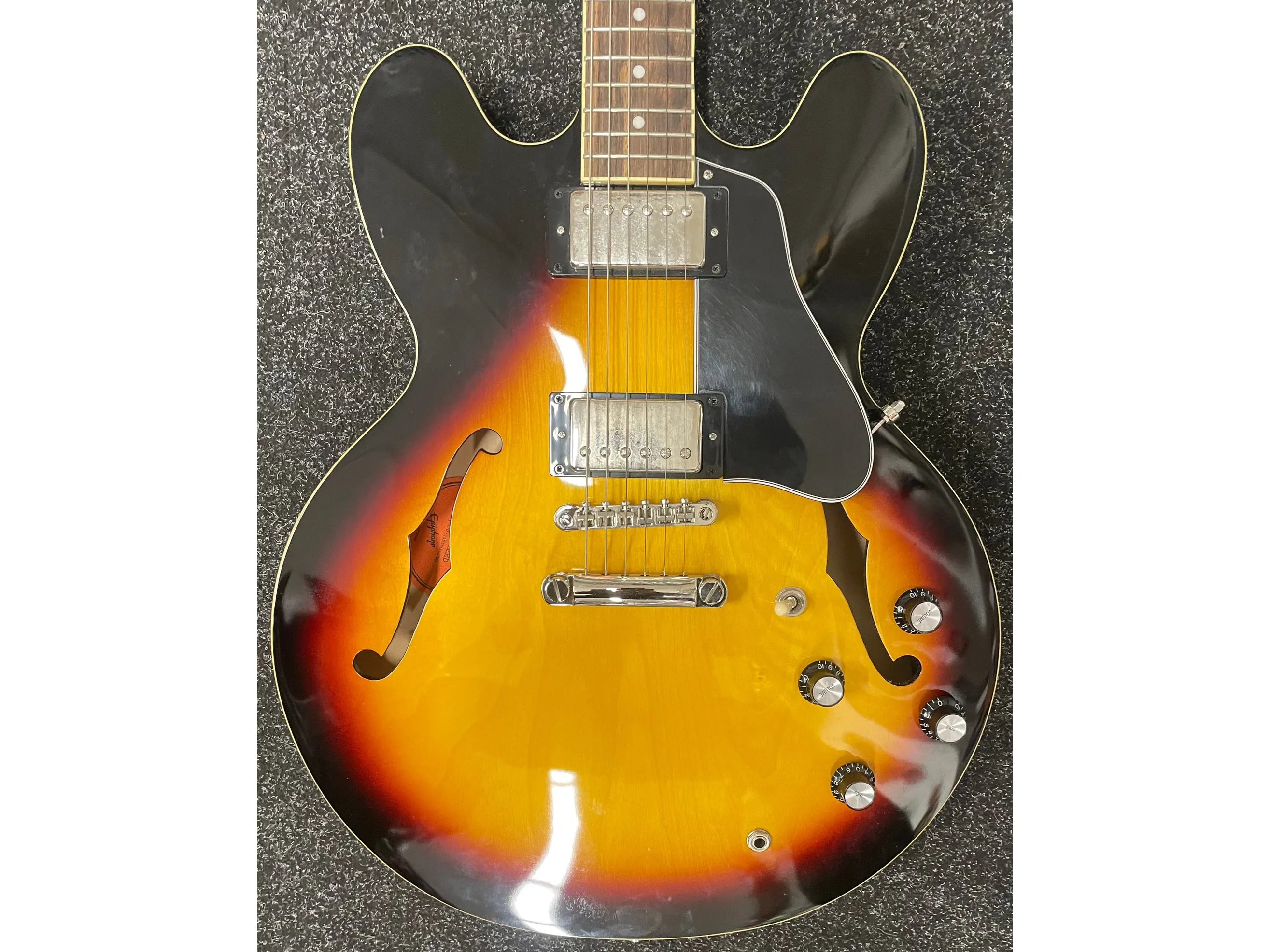 Epiphone Inspired by Gibson ES-335 Electric Guitar in Vintage Sunburst with gig bag Pre-Owned