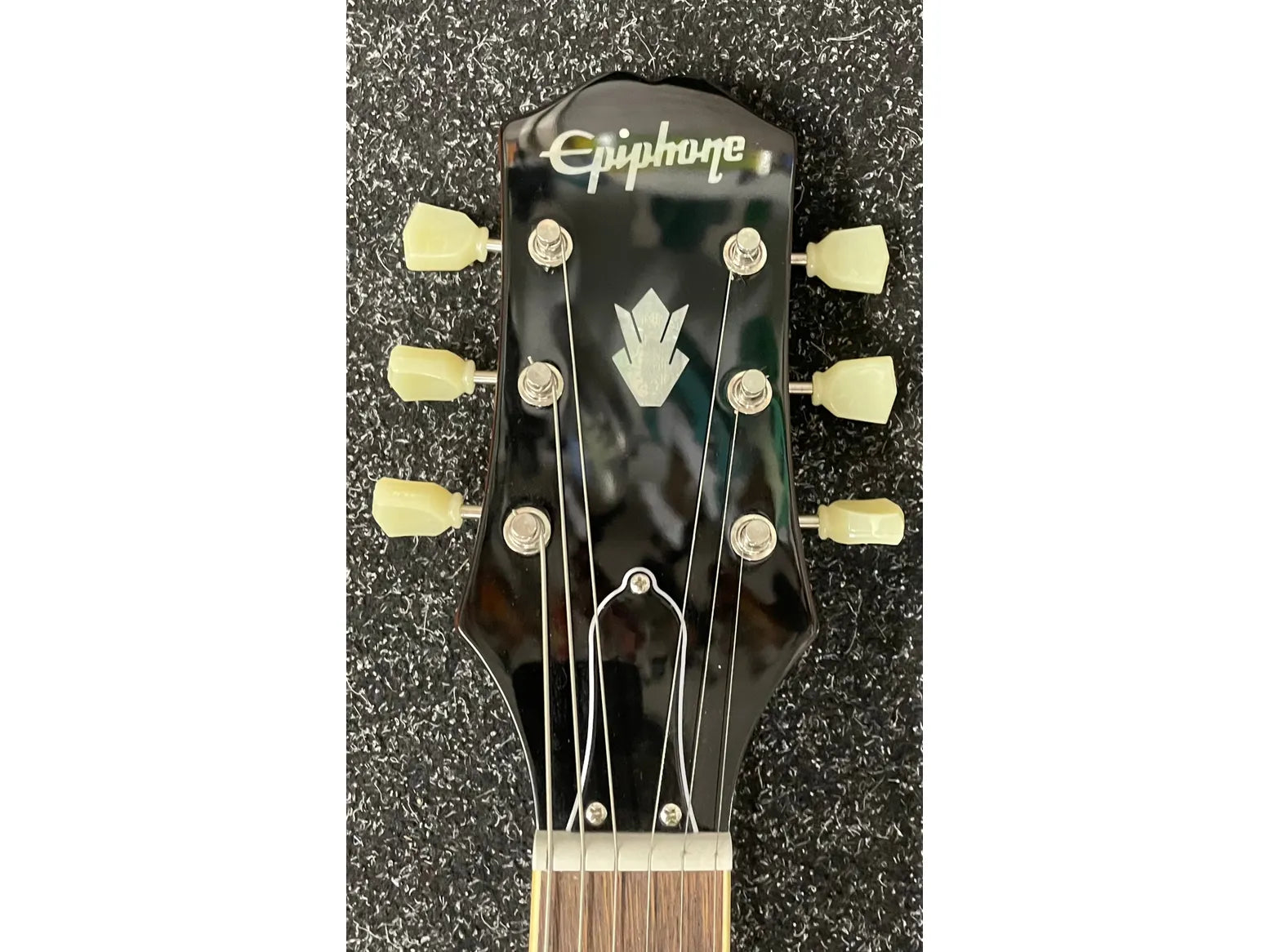 Epiphone Inspired by Gibson ES-335 Electric Guitar in Vintage Sunburst with gig bag Pre-Owned