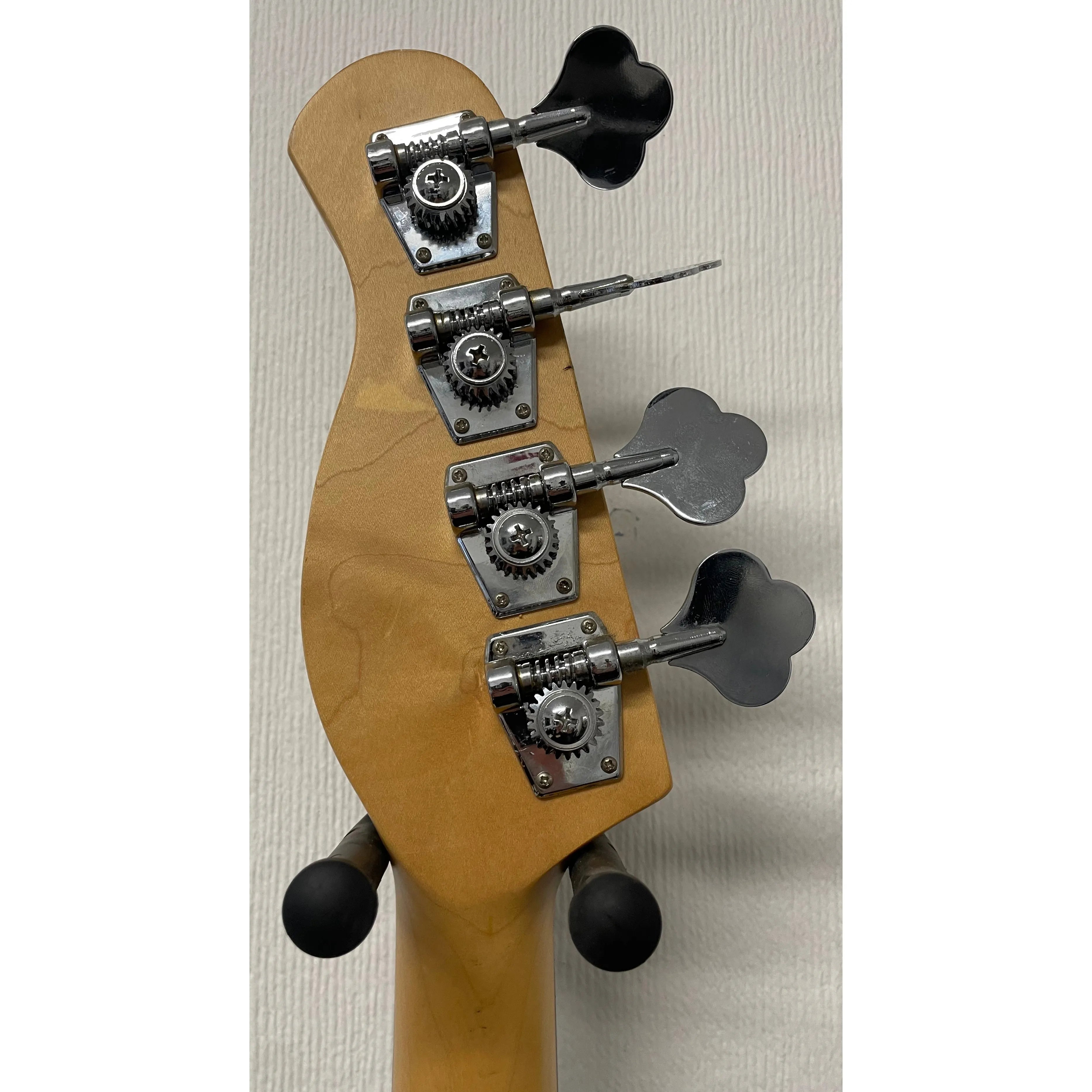 Lindo Precision Style Bass Guitar in Black Pre-Owned