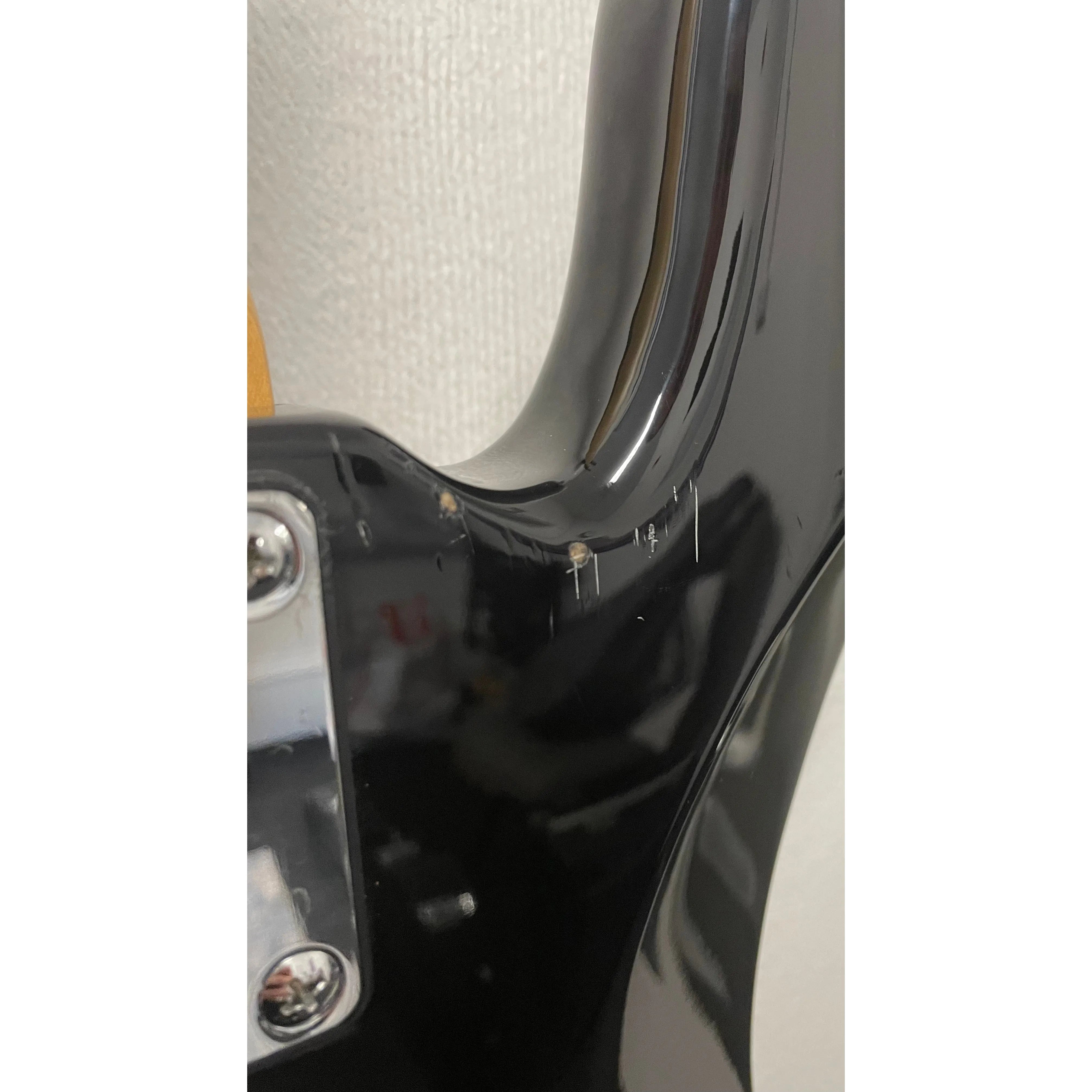 Lindo Precision Style Bass Guitar in Black Pre-Owned