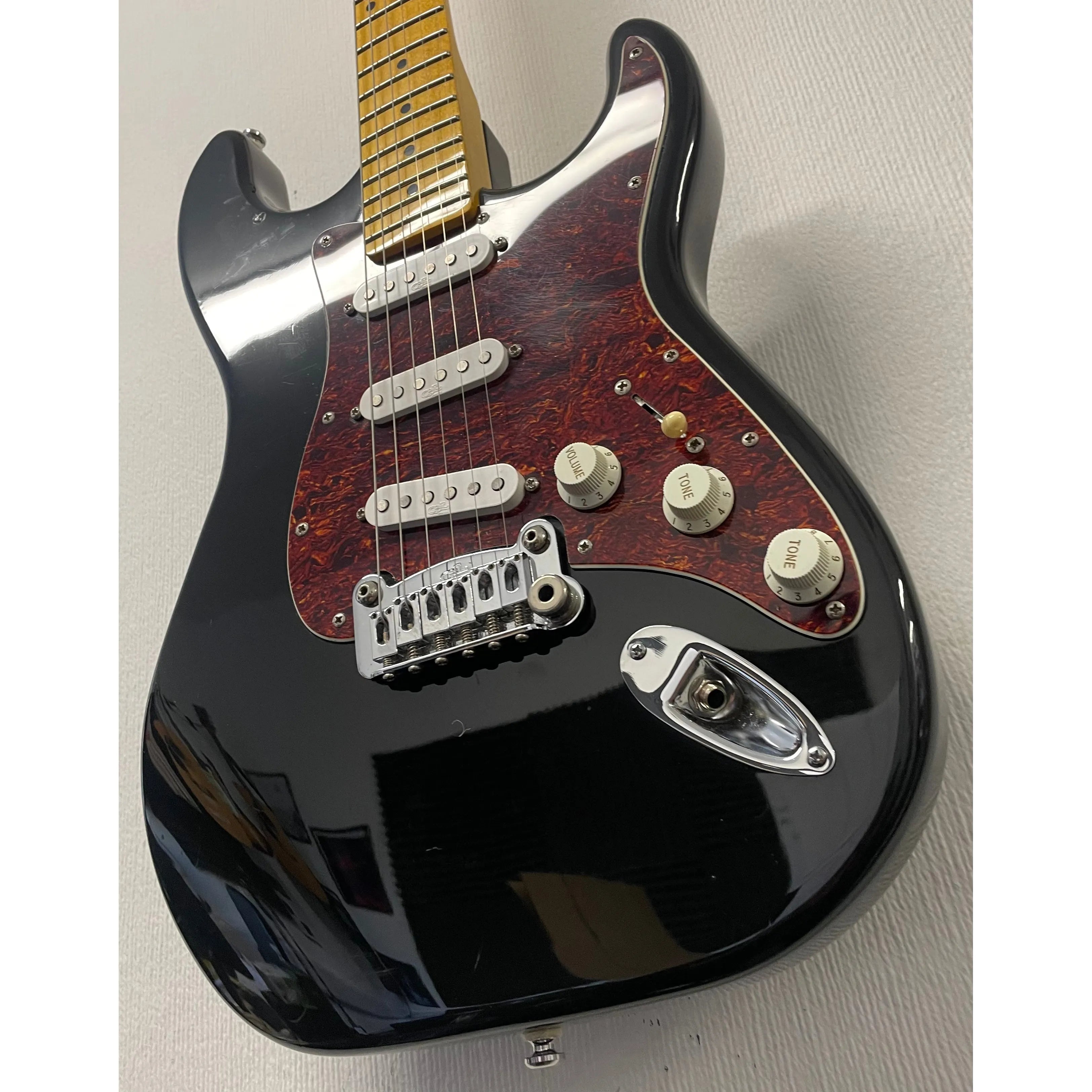 G&L Legacy Tribute Series Electric Guitar in Black Pre-Owned