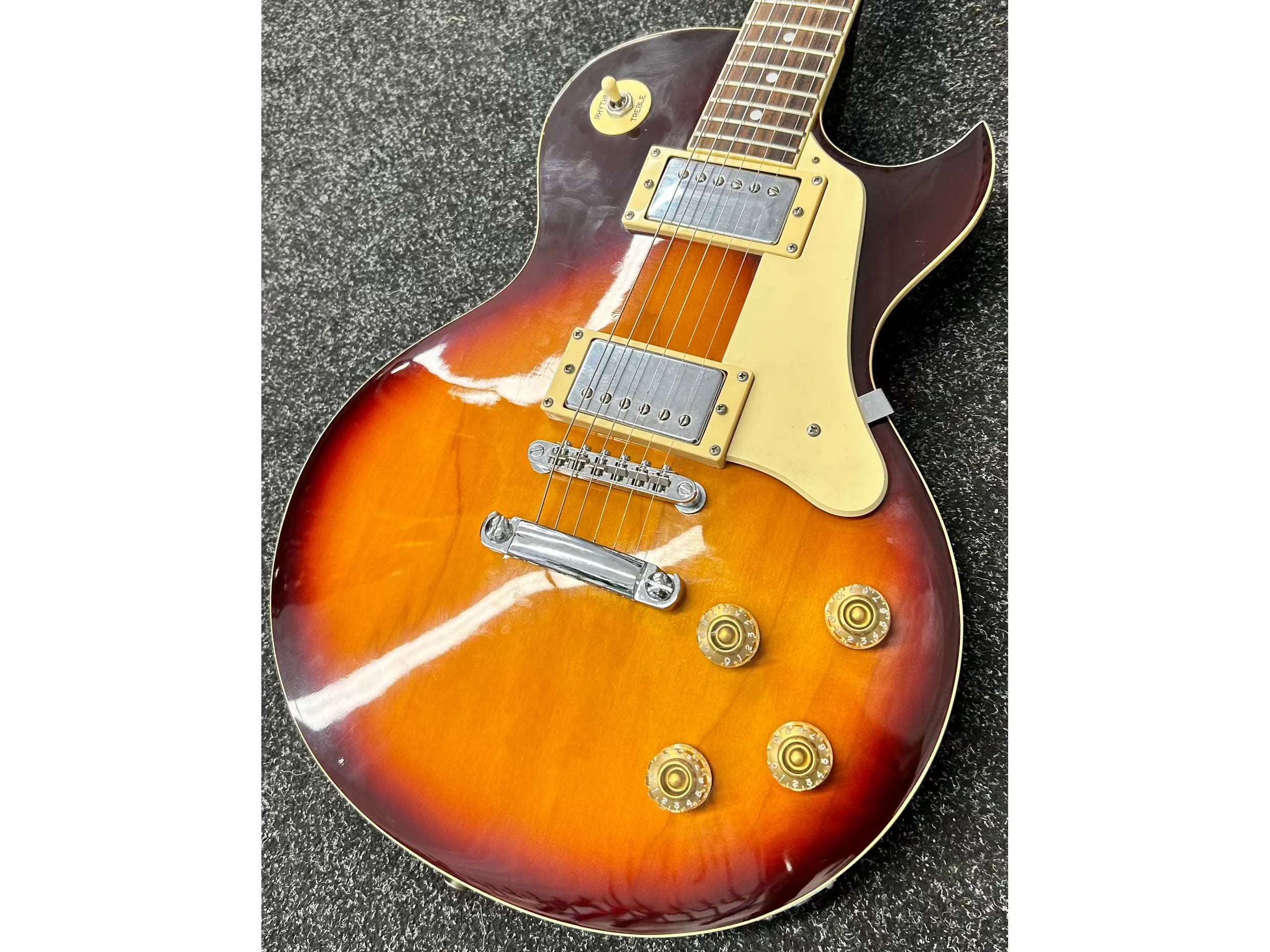 Westfield LP Sunburst Electric Guitar Pre-Owned