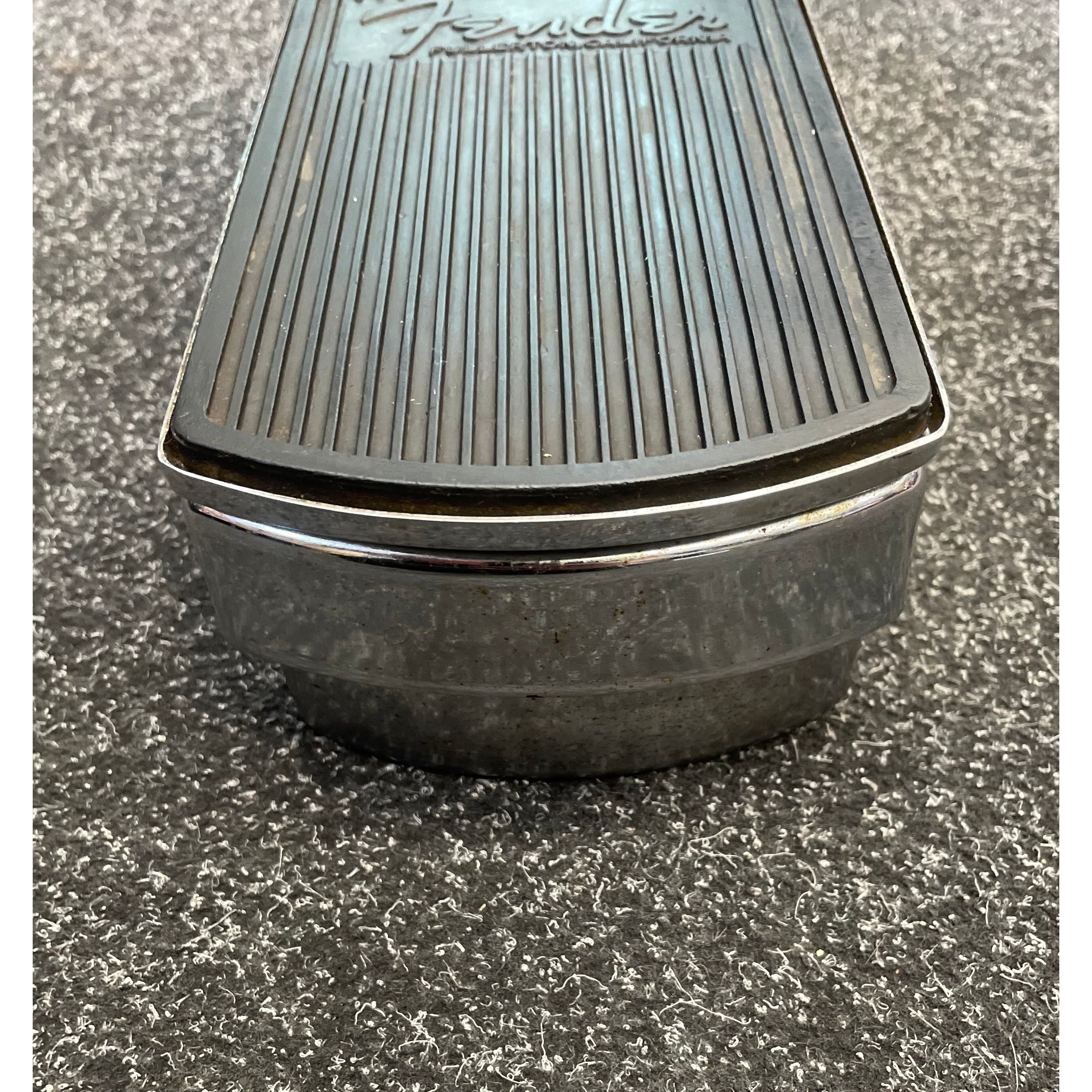 Fender Swell Vintage Volume Expression Pedal in Chrome Pre-Owned