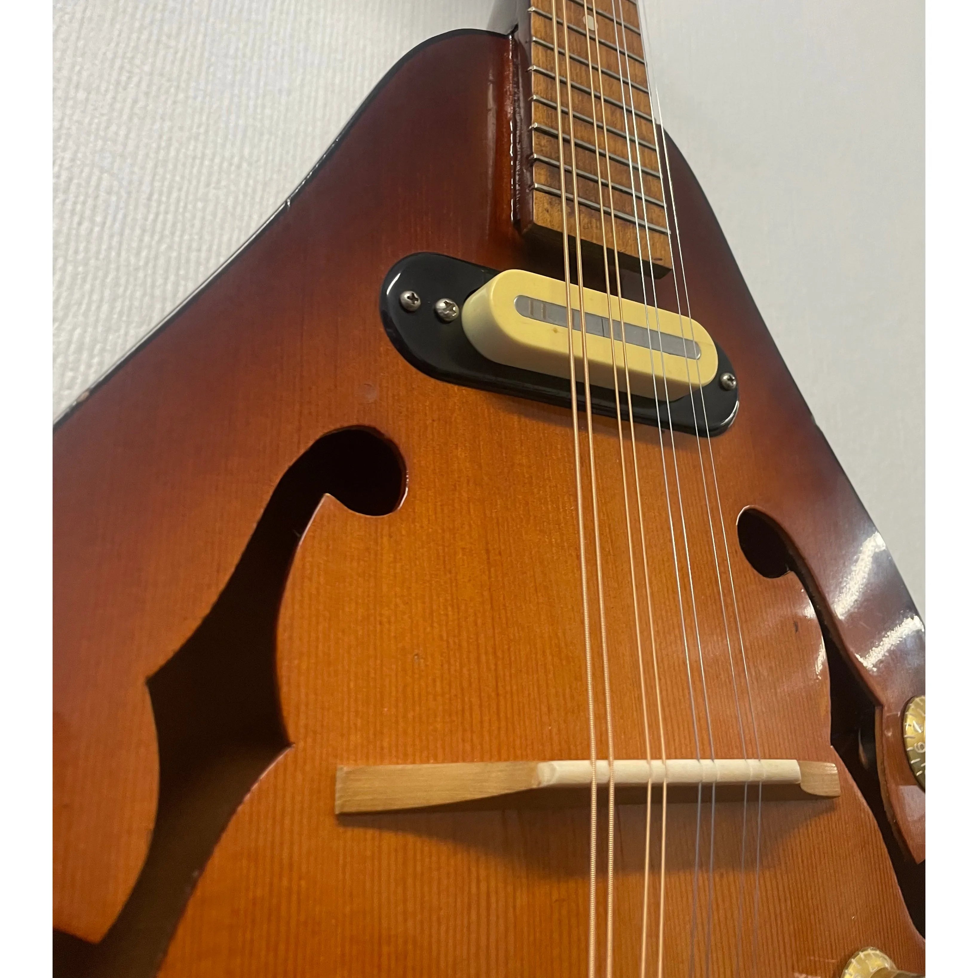 Ozark Electro Acoustic Mandolin in Sunburst Pre-Owned