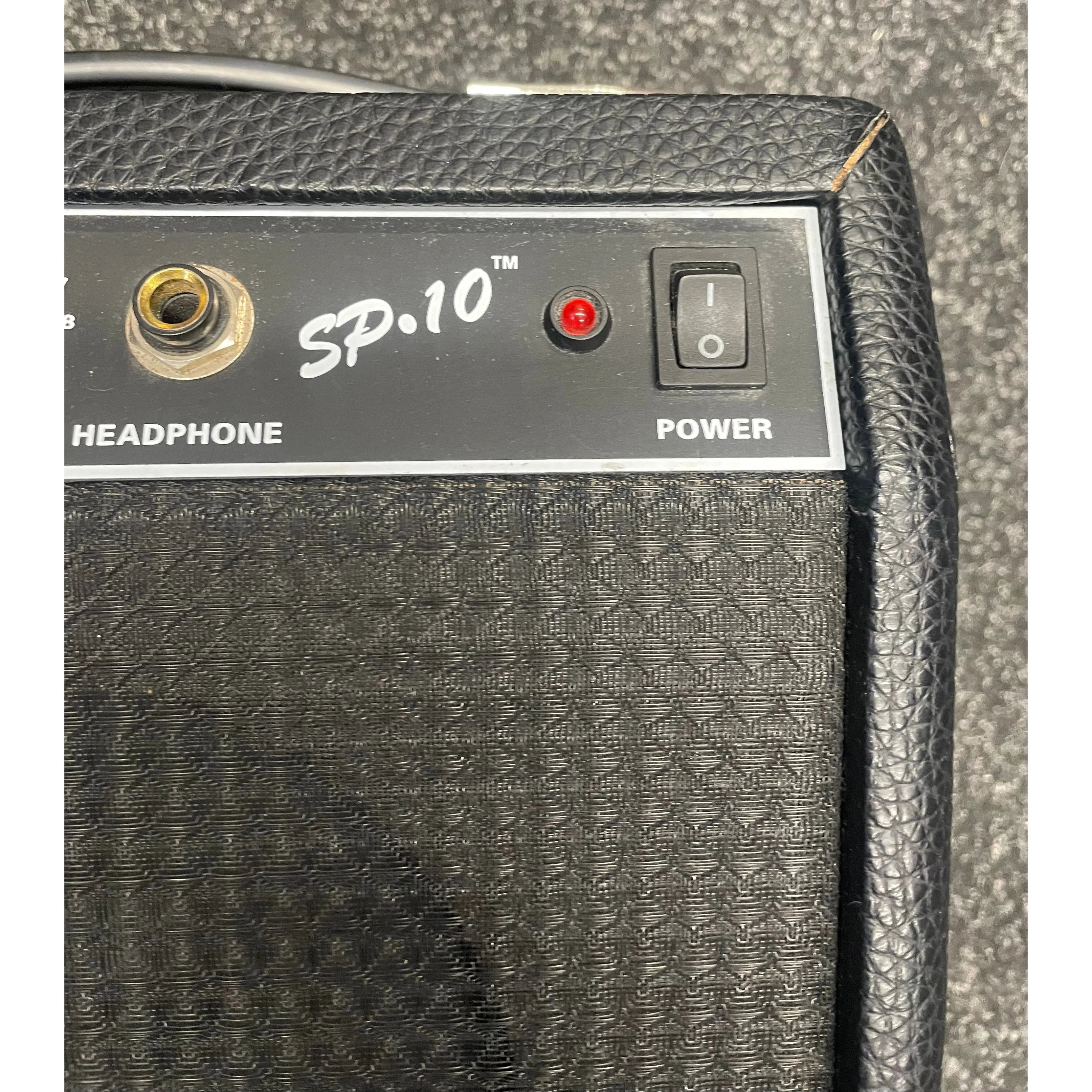 Squier SP10 10w Guitar Combo Amplifier with 1x6" Speaker Pre-Owned