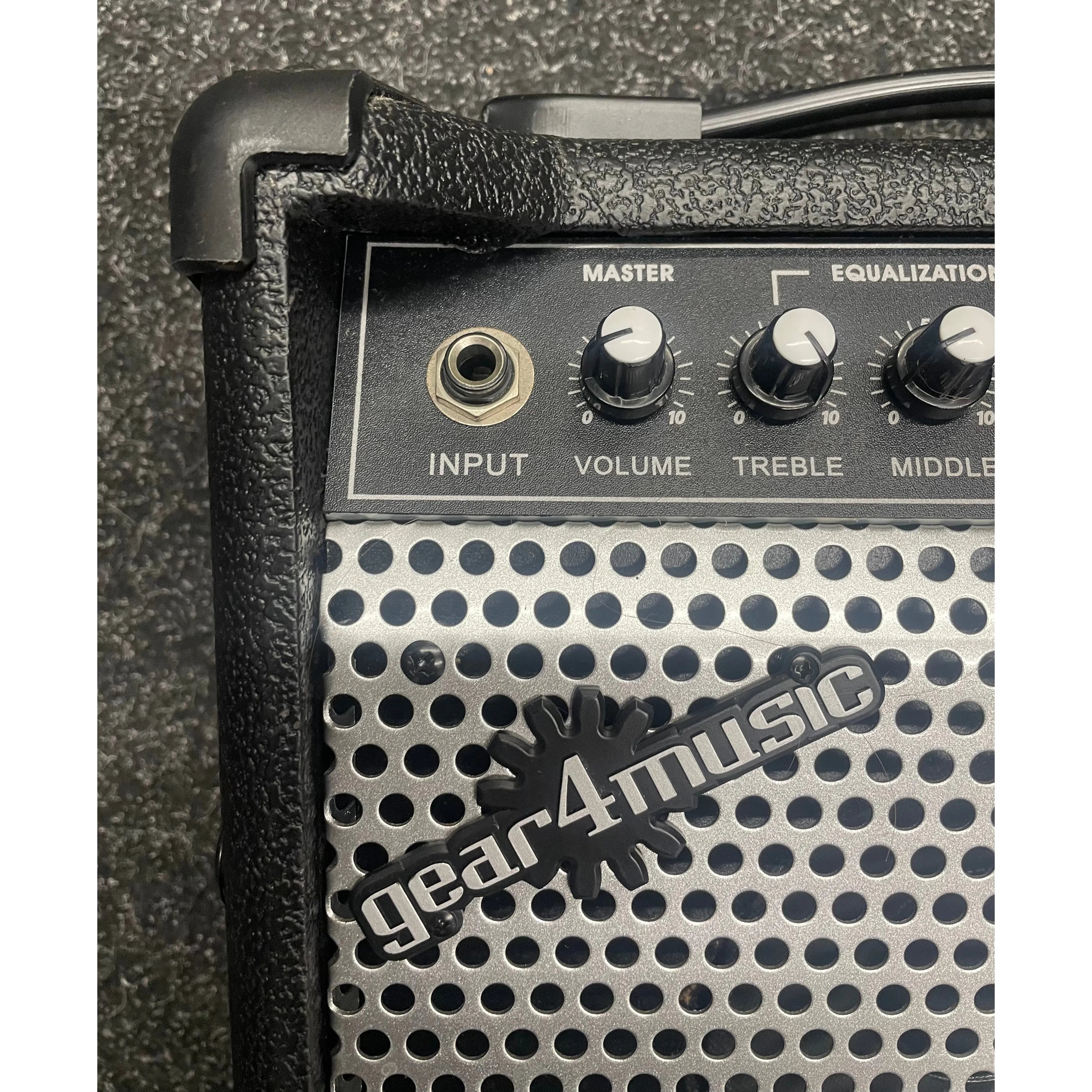 Gear4music S15B 15W Bass Combo Amplifier Pre-Owned