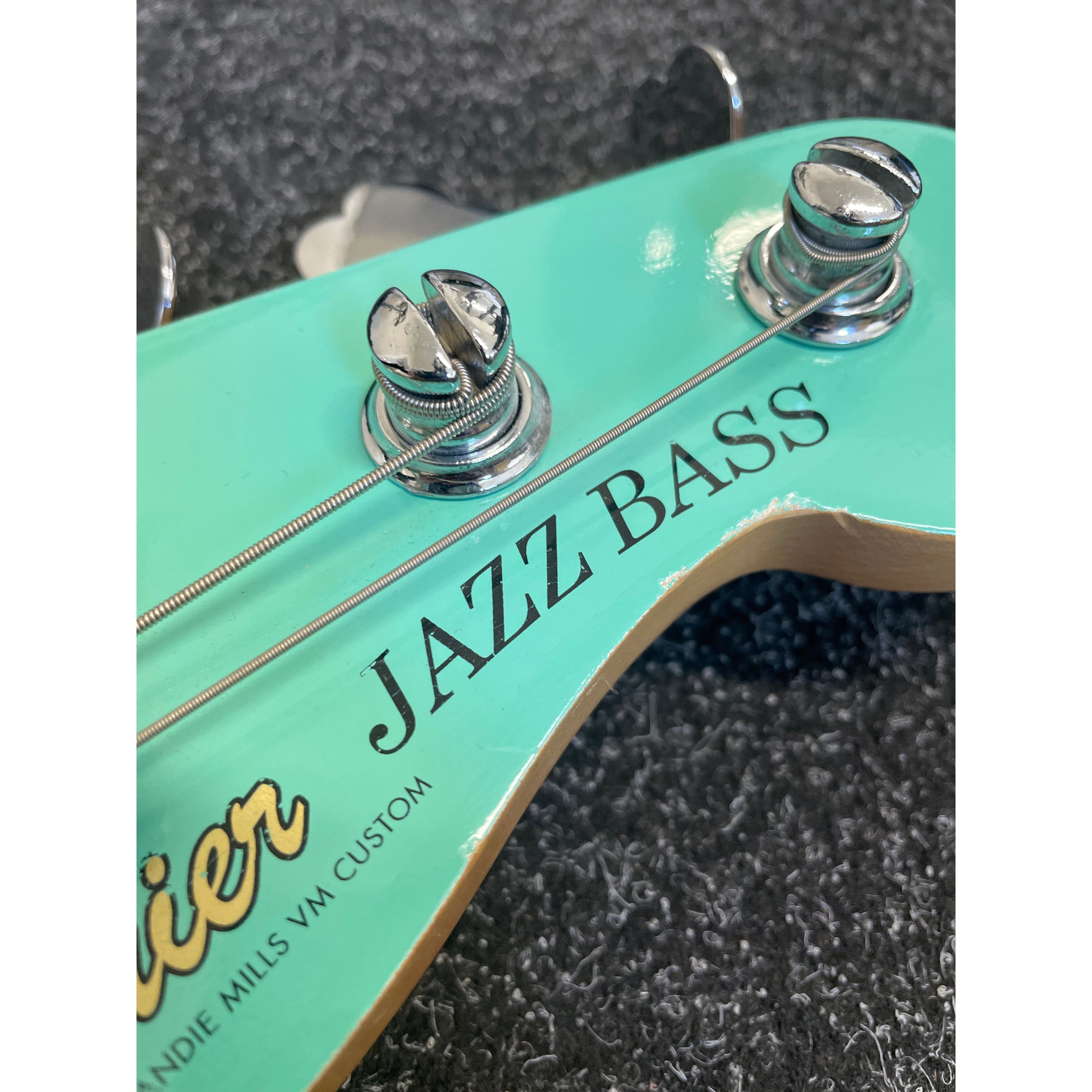Squier Classic Vibe Vintage Modified 70s Jazz Bass Refinished in Green Pre-Owned