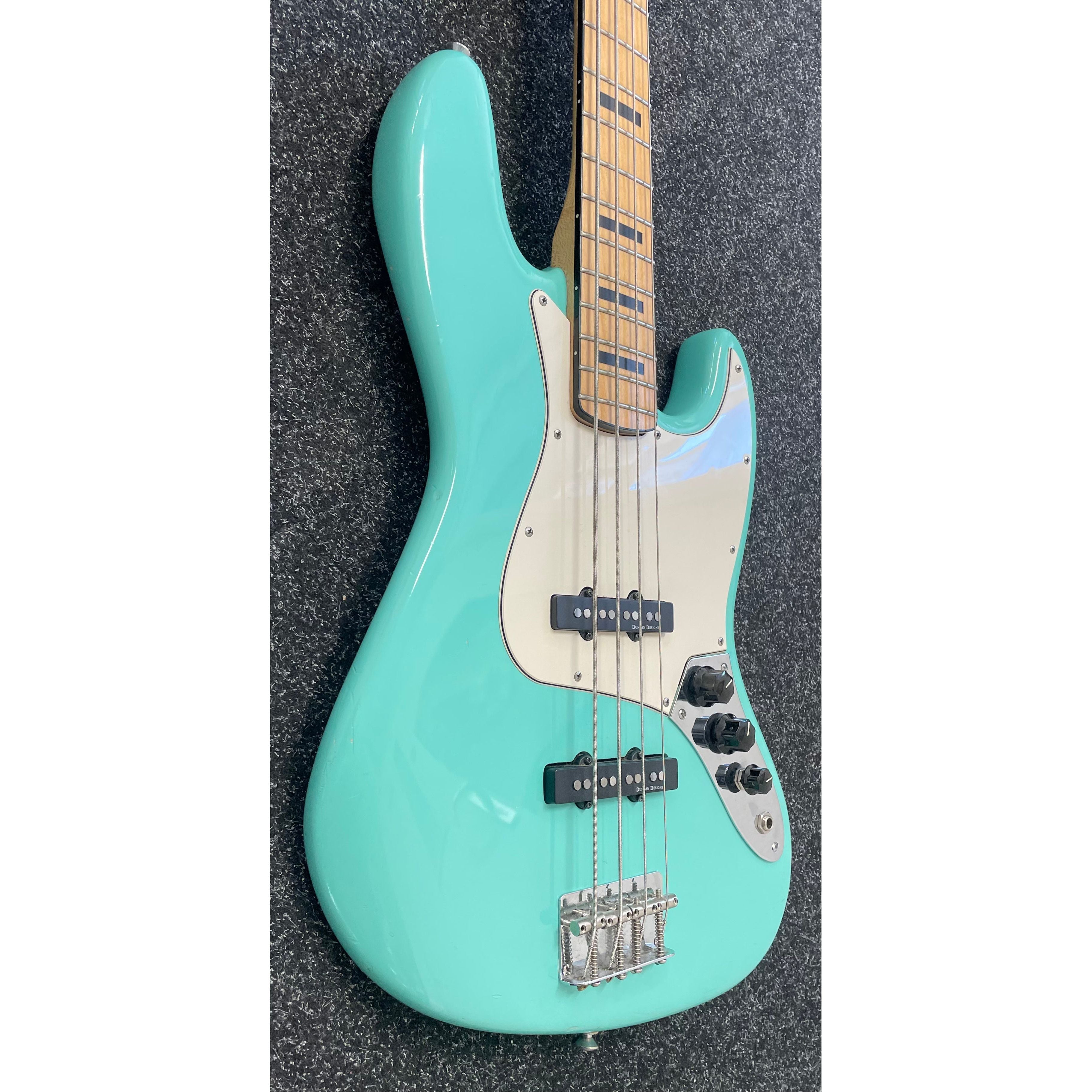 Squier Classic Vibe Vintage Modified 70s Jazz Bass Refinished in Green Pre-Owned