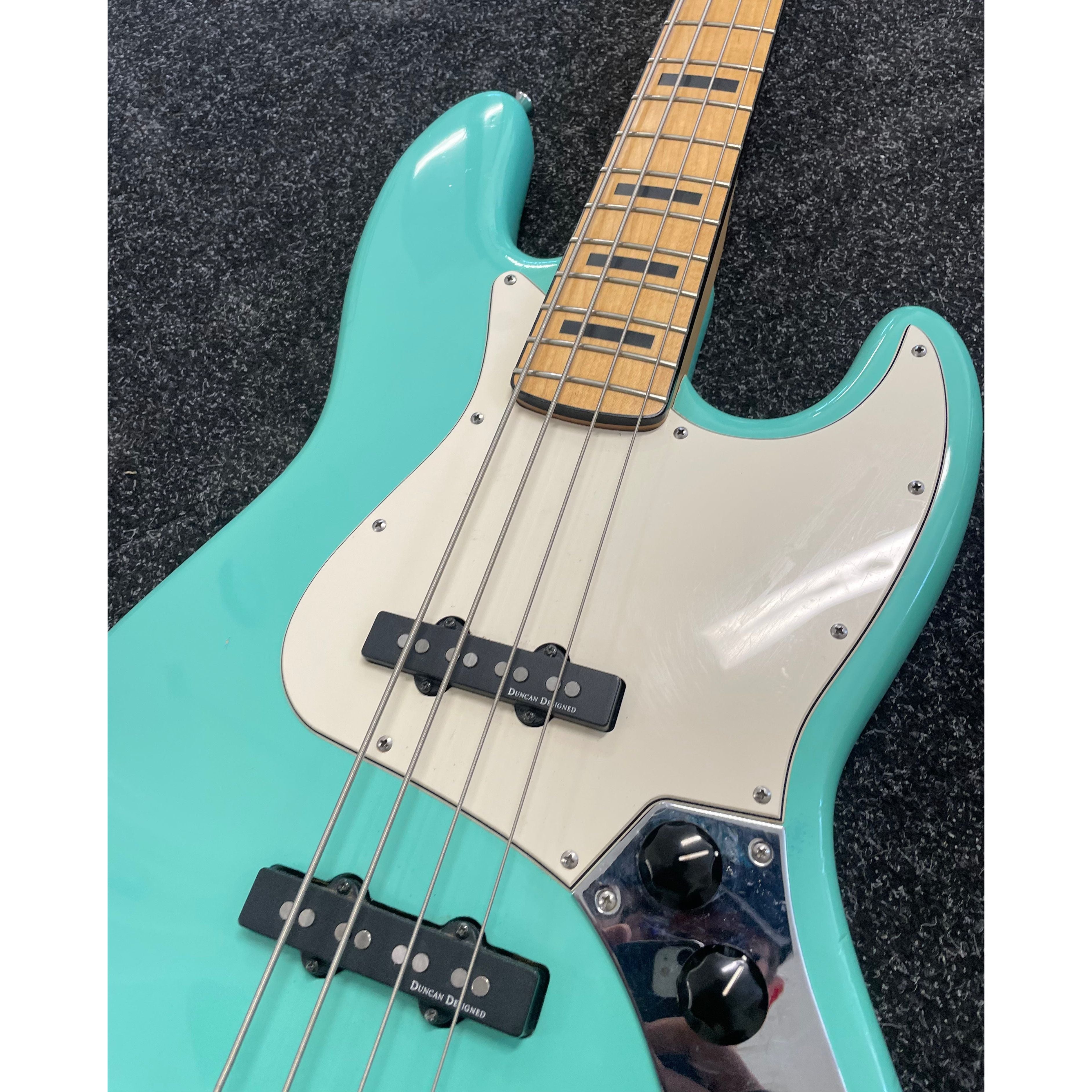 Squier Classic Vibe Vintage Modified 70s Jazz Bass Refinished in Green Pre-Owned
