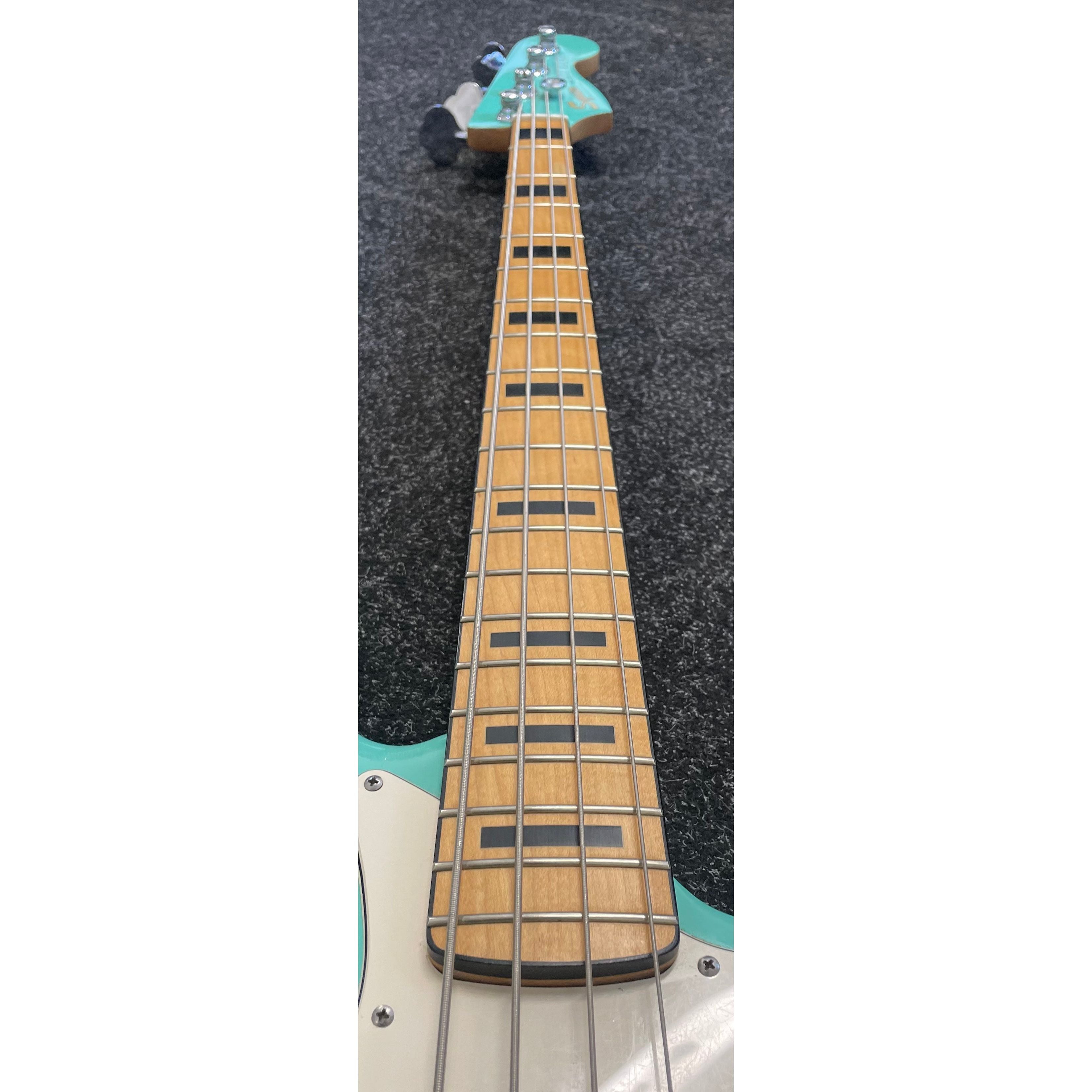 Squier Classic Vibe Vintage Modified 70s Jazz Bass Refinished in Green Pre-Owned