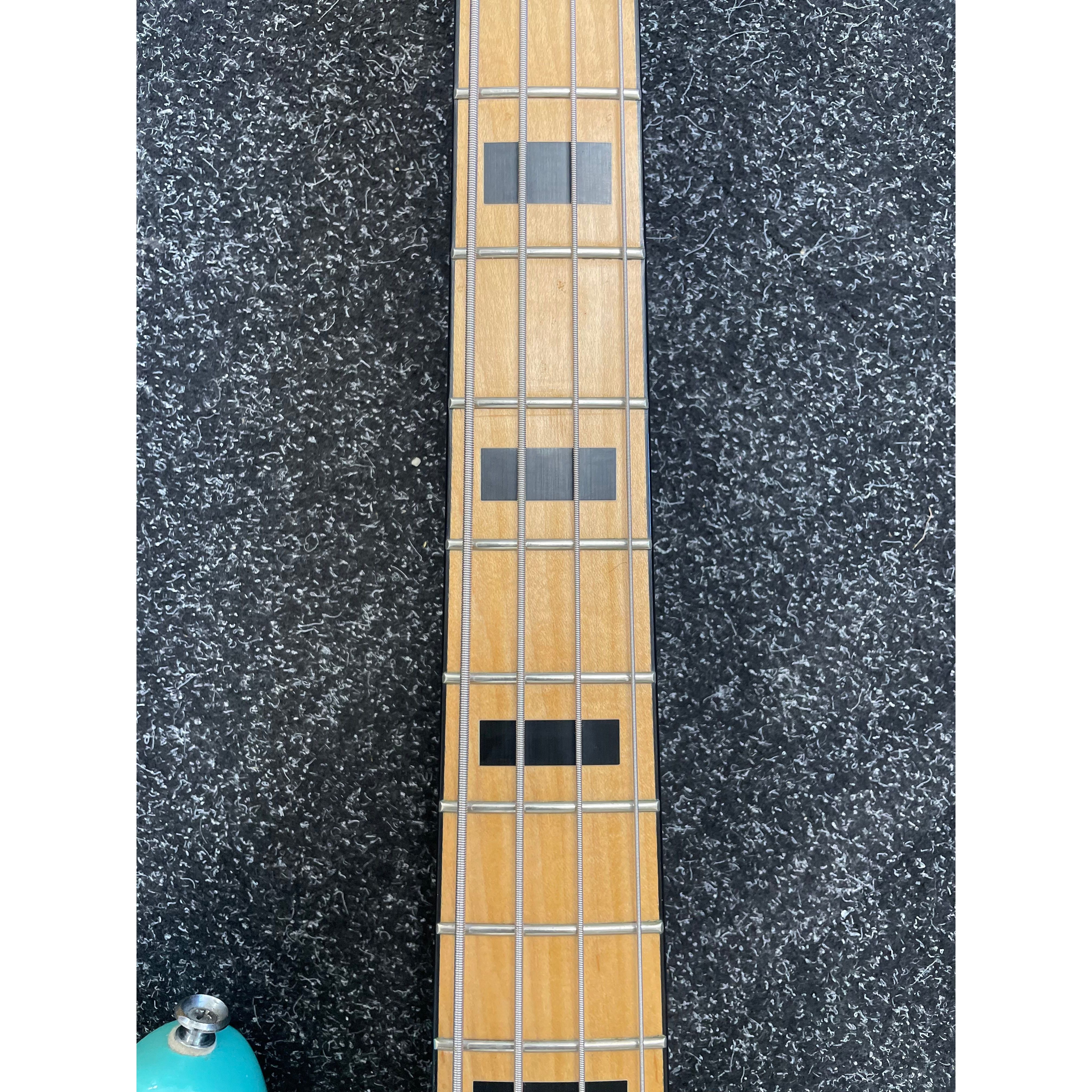 Squier Classic Vibe Vintage Modified 70s Jazz Bass Refinished in Green Pre-Owned
