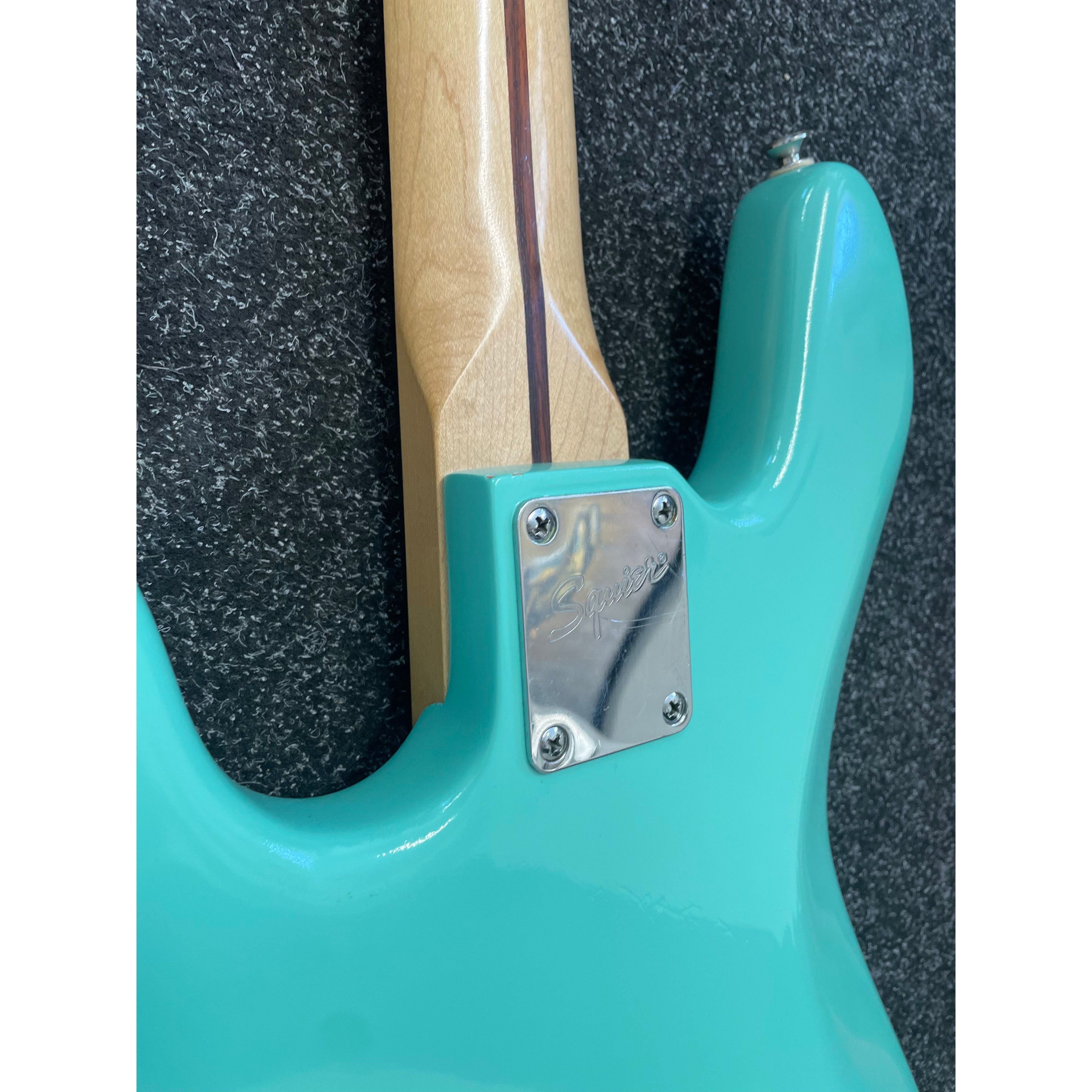 Squier Classic Vibe Vintage Modified 70s Jazz Bass Refinished in Green Pre-Owned