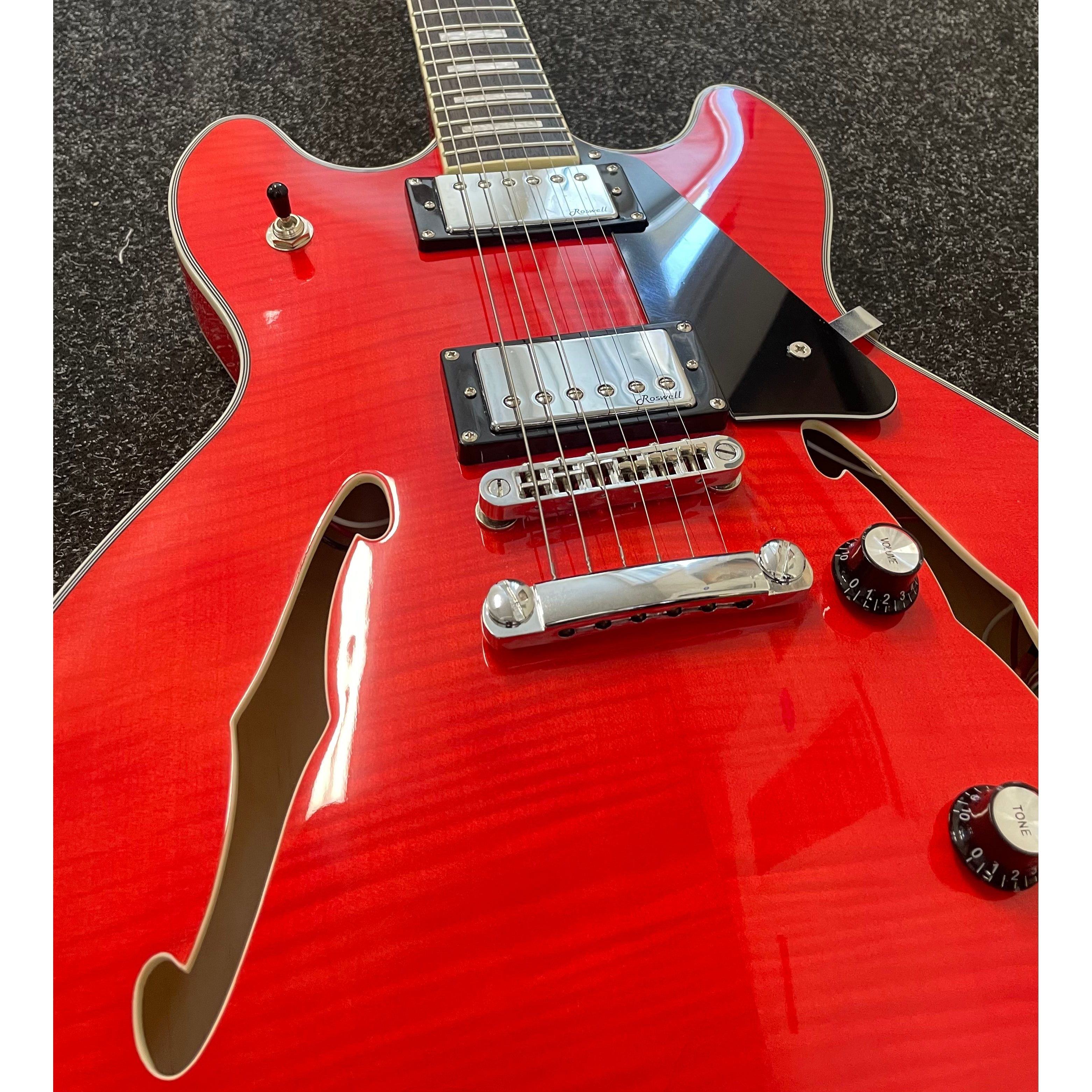 Harley Benton HB35 Plus Hollowbody Electric Guitar in Cherry with Hardcase Pre-Owned