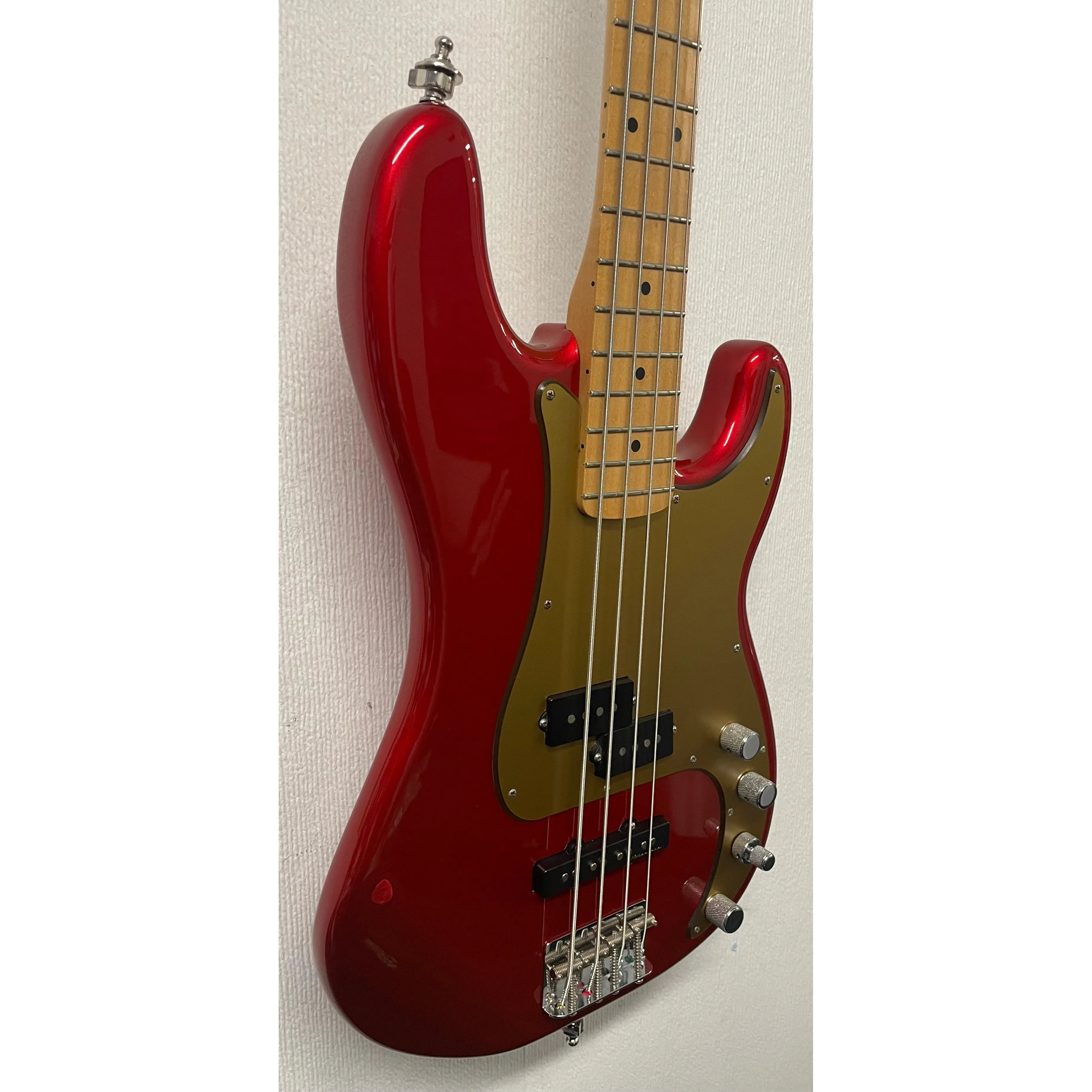 Fender Deluxe Active P Bass Special in Chrome Red Pre-Owned