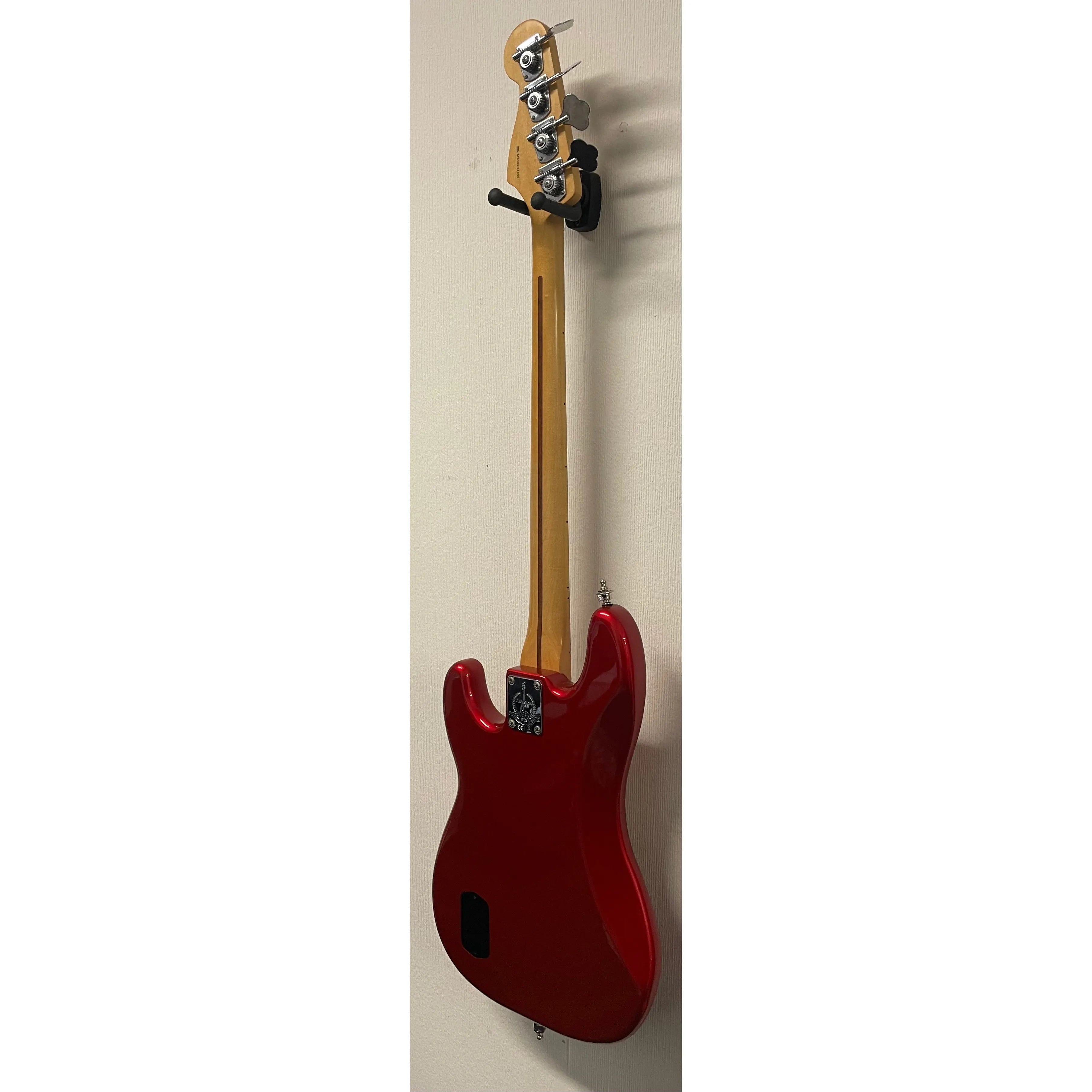 Fender Deluxe Active P Bass Special in Chrome Red Pre-Owned