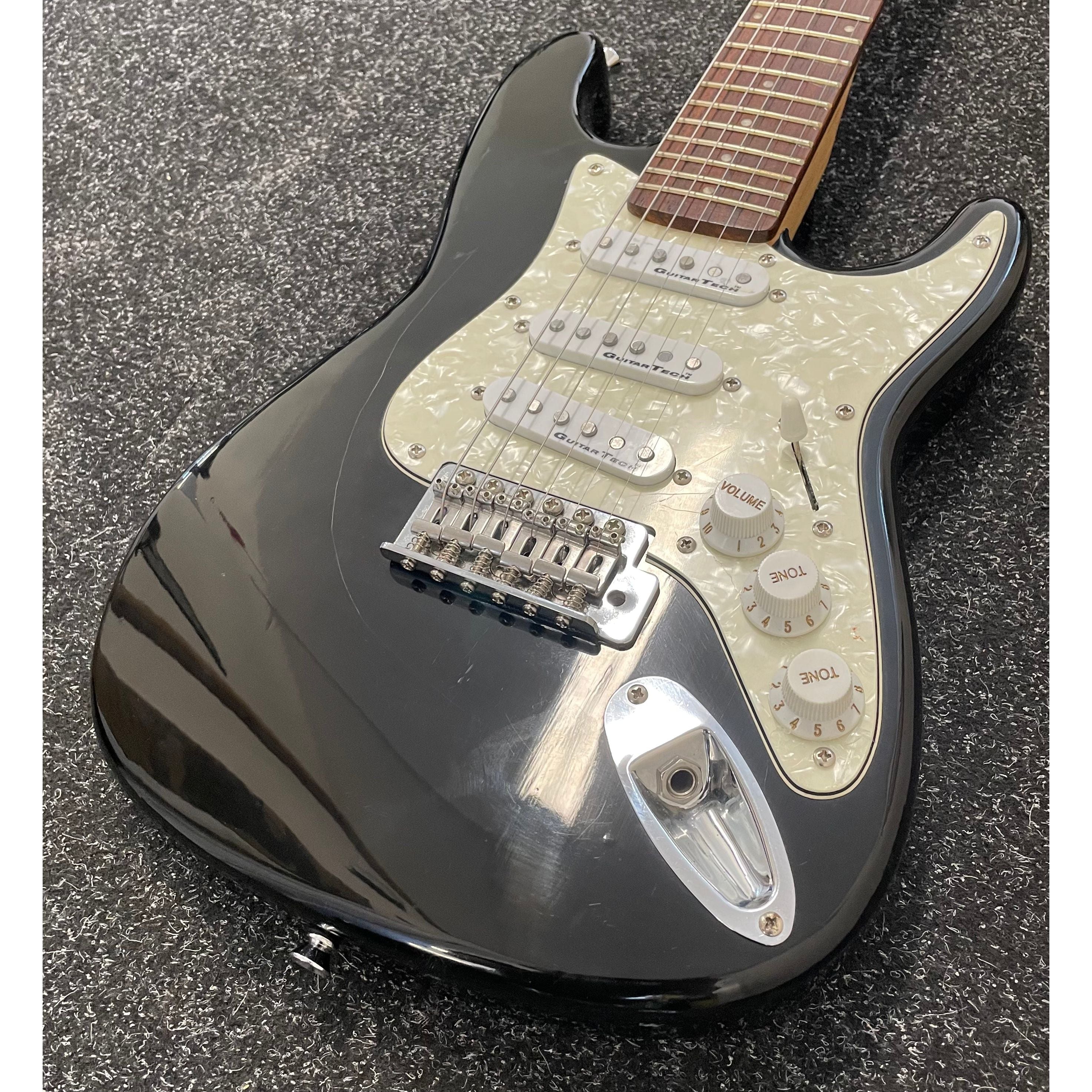 Encore Blaster Mini 1/2 Size Strat-Style Electric Guitar with Bag Pre-Owned