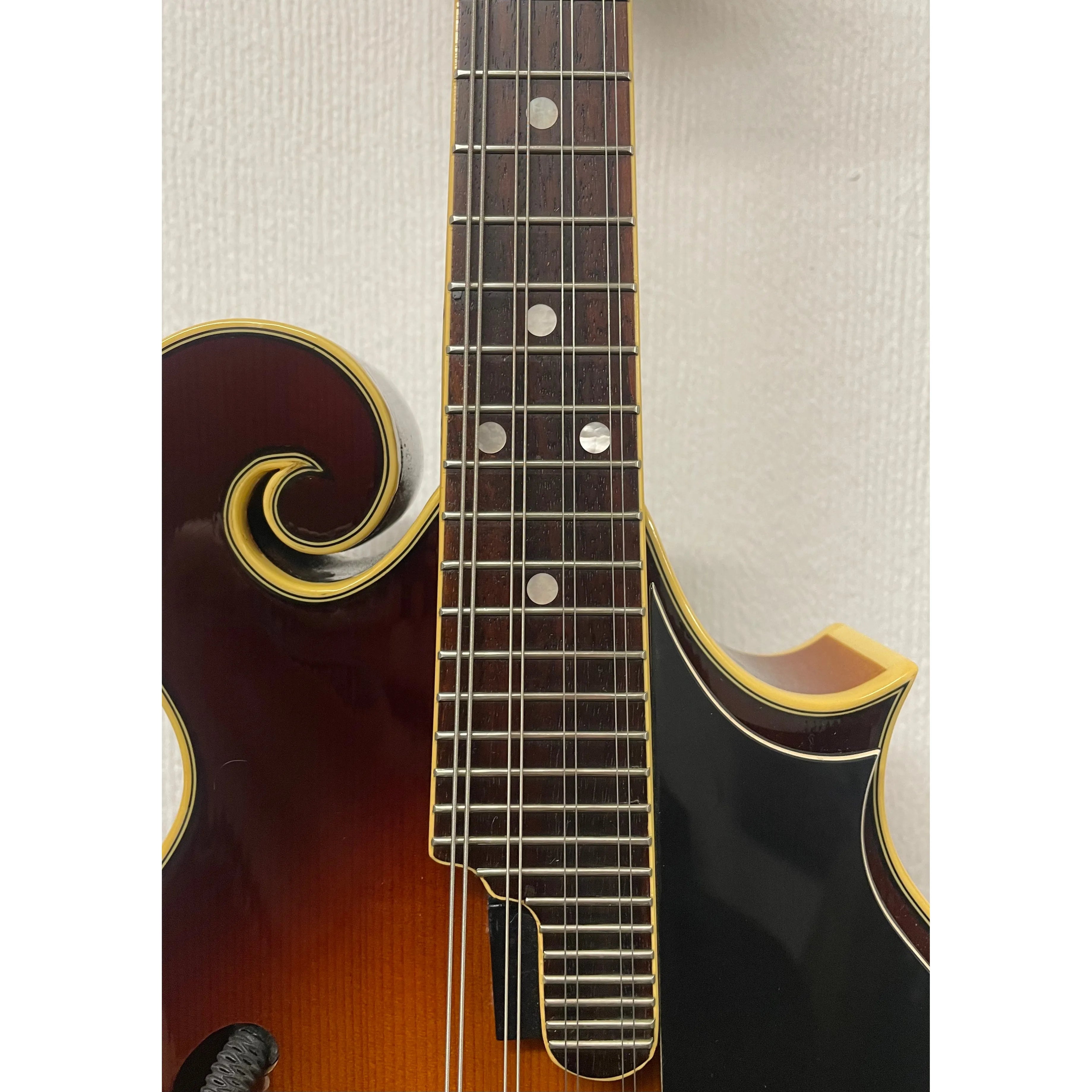 Kentucky Mandolin KM-630F Electro Acoustic in Sunburst with Gigbag Pre-Owned