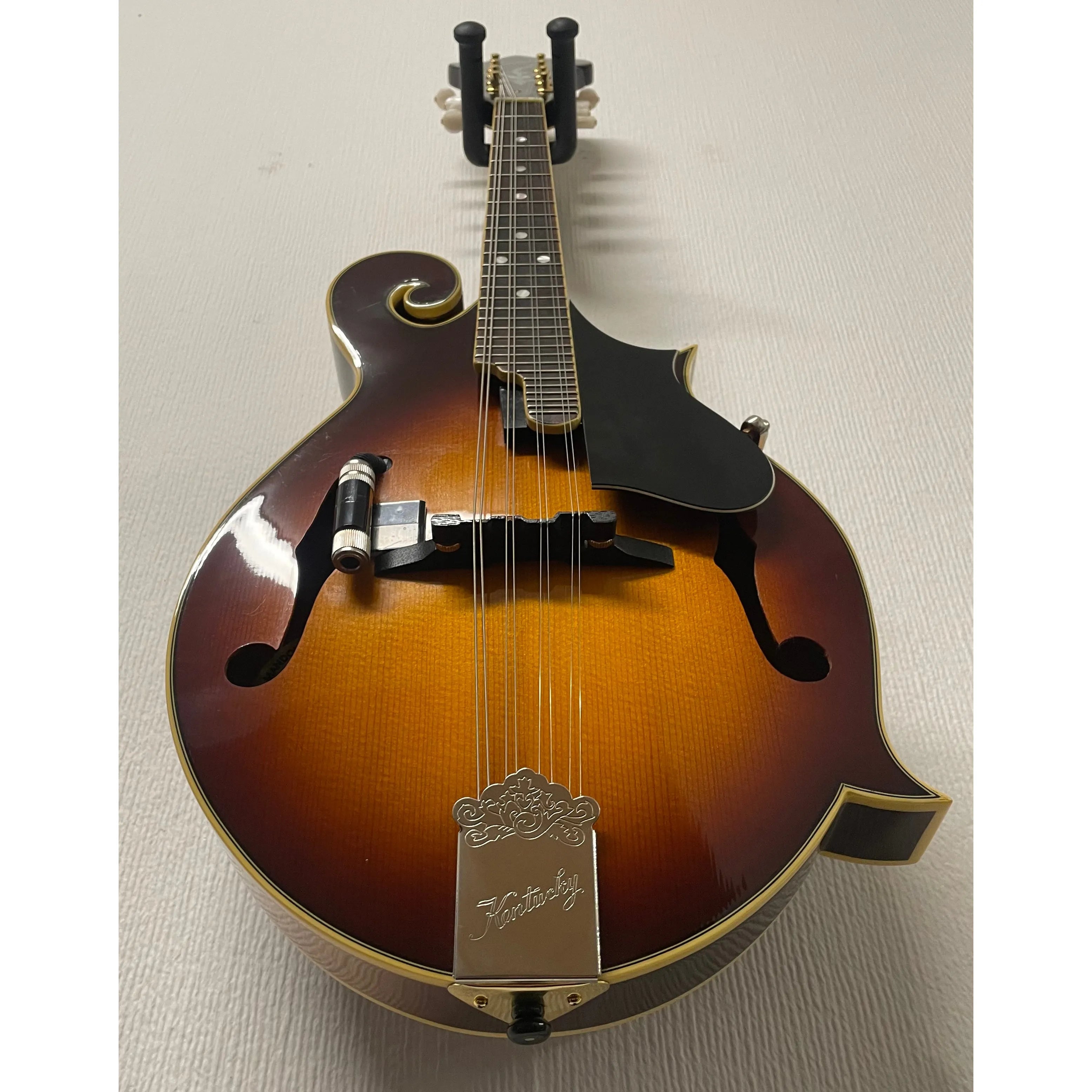 Kentucky Mandolin KM-630F Electro Acoustic in Sunburst with Gigbag Pre-Owned
