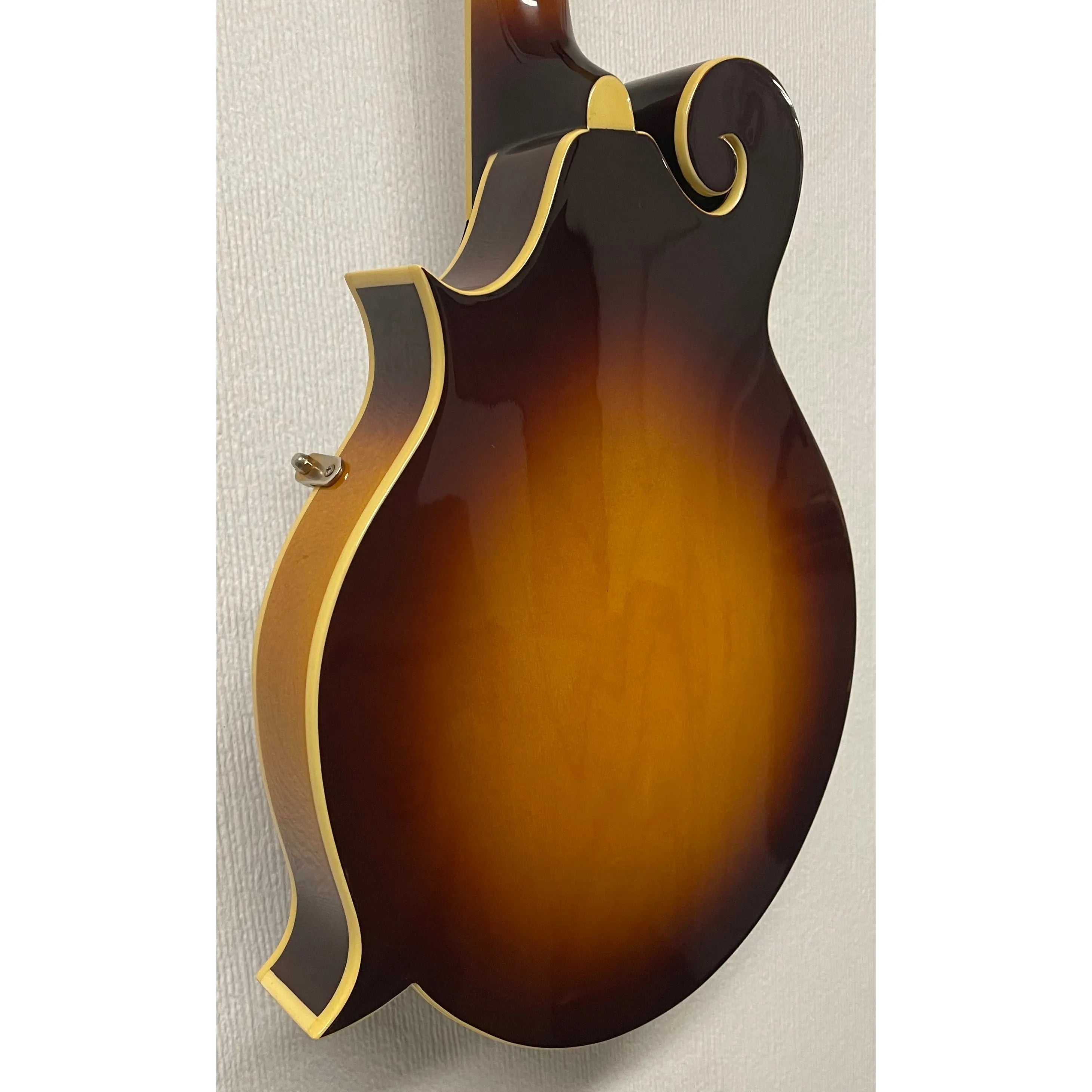 Kentucky Mandolin KM-630F Electro Acoustic in Sunburst with Gigbag Pre-Owned